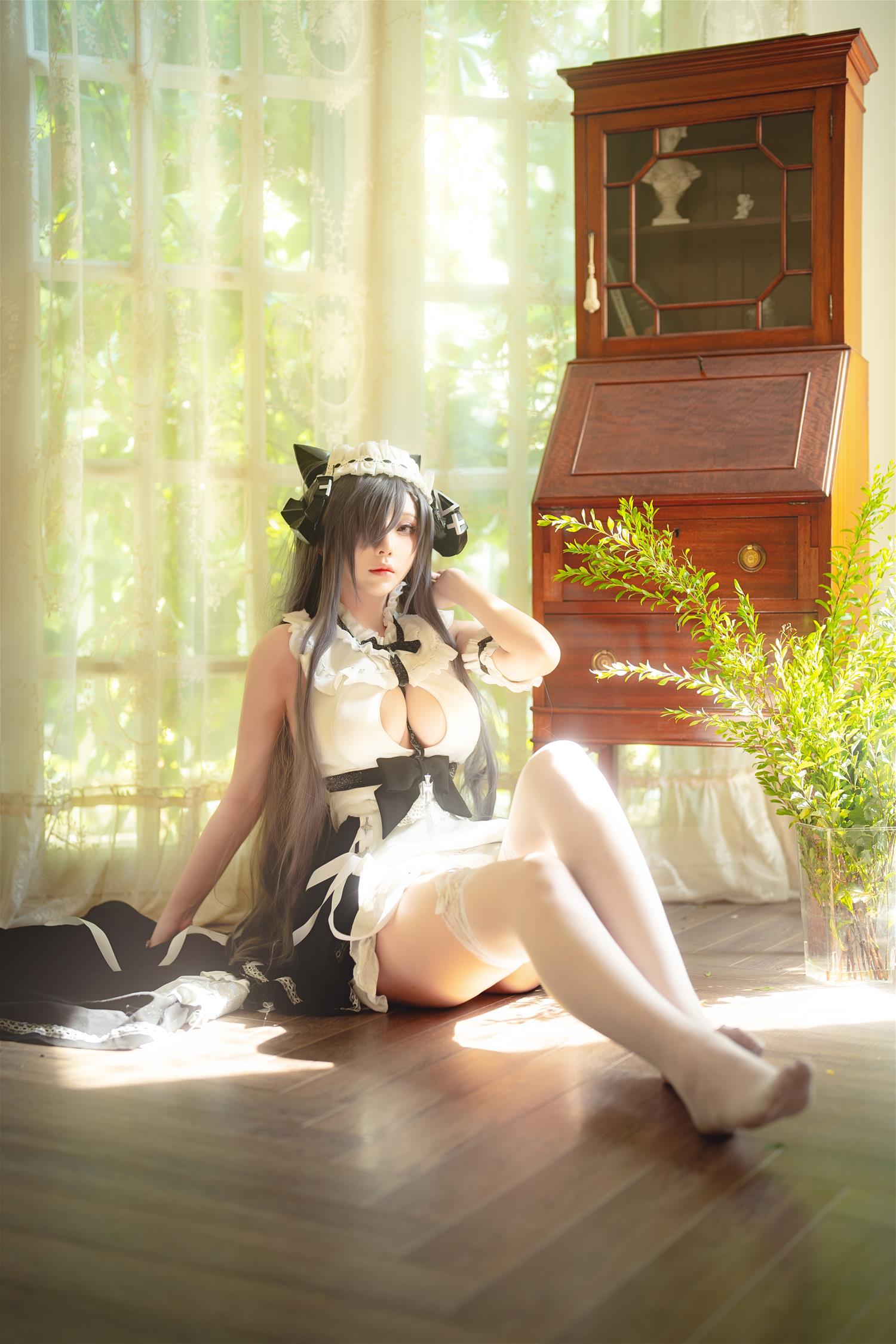 菌烨tako 22年8月奥古斯都女仆 [12P-142MB]