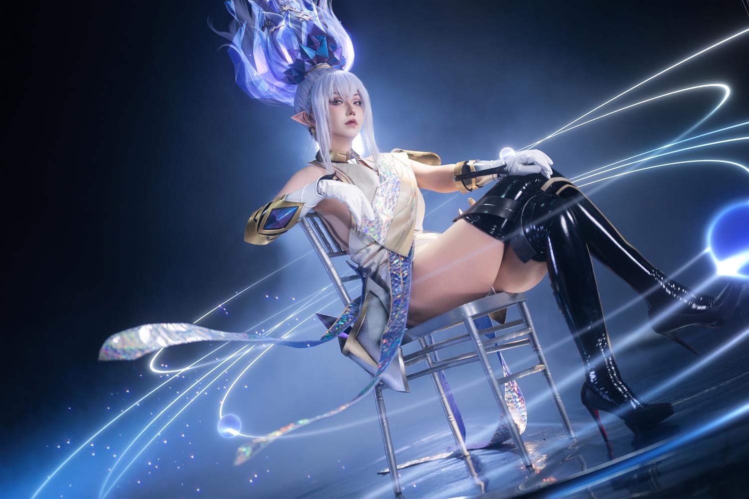 菌烨tako 23年1月至臻风女 [12P-253MB]