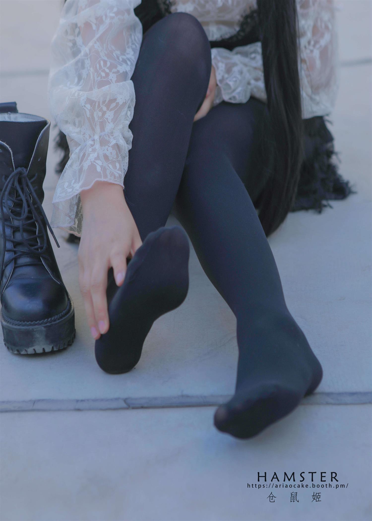 仓鼠姬 天台少女 [90P2V-516MB]