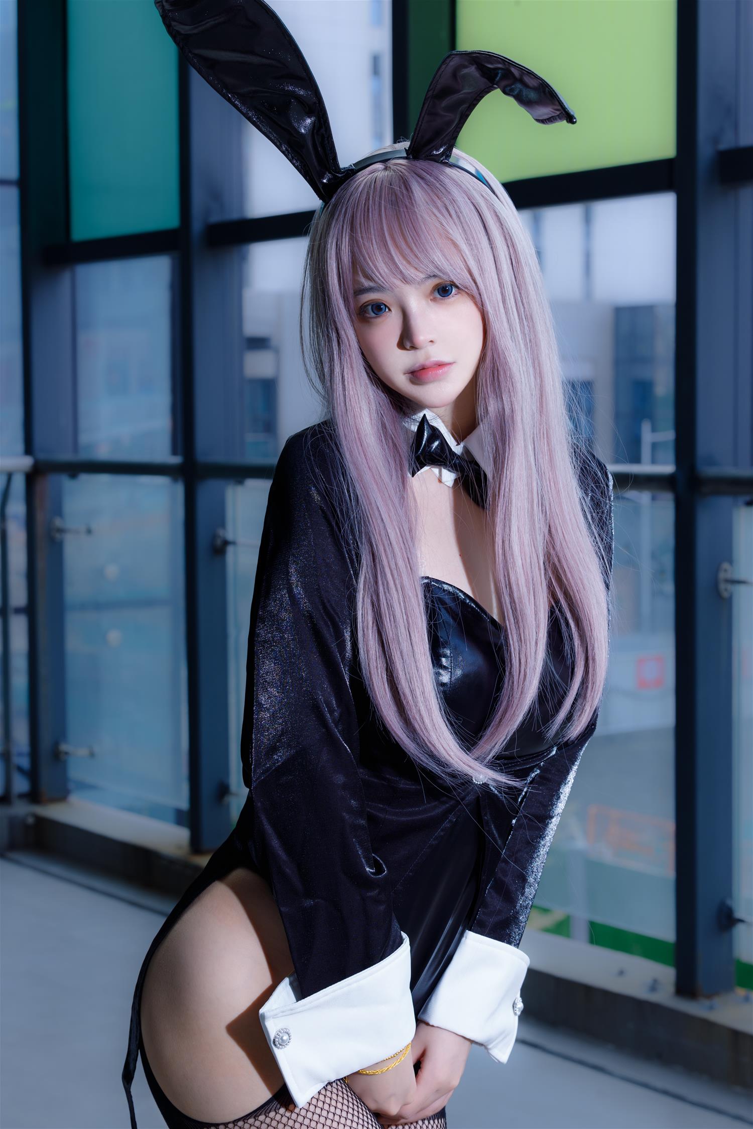 疯猫ss 紫发礼服兔 [42P-902MB]