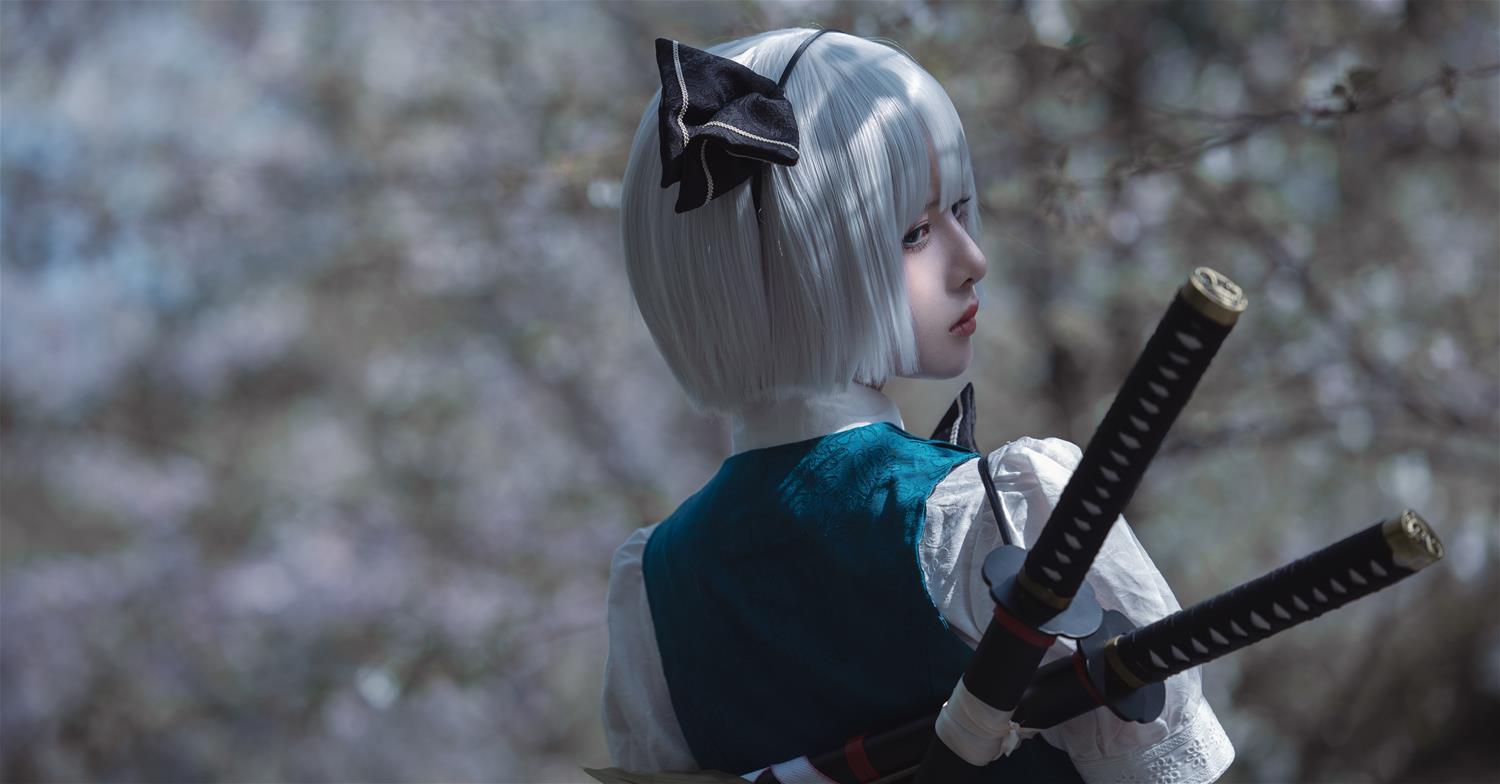 腥味猫罐 半·妖·庭·师 [15P-80MB]