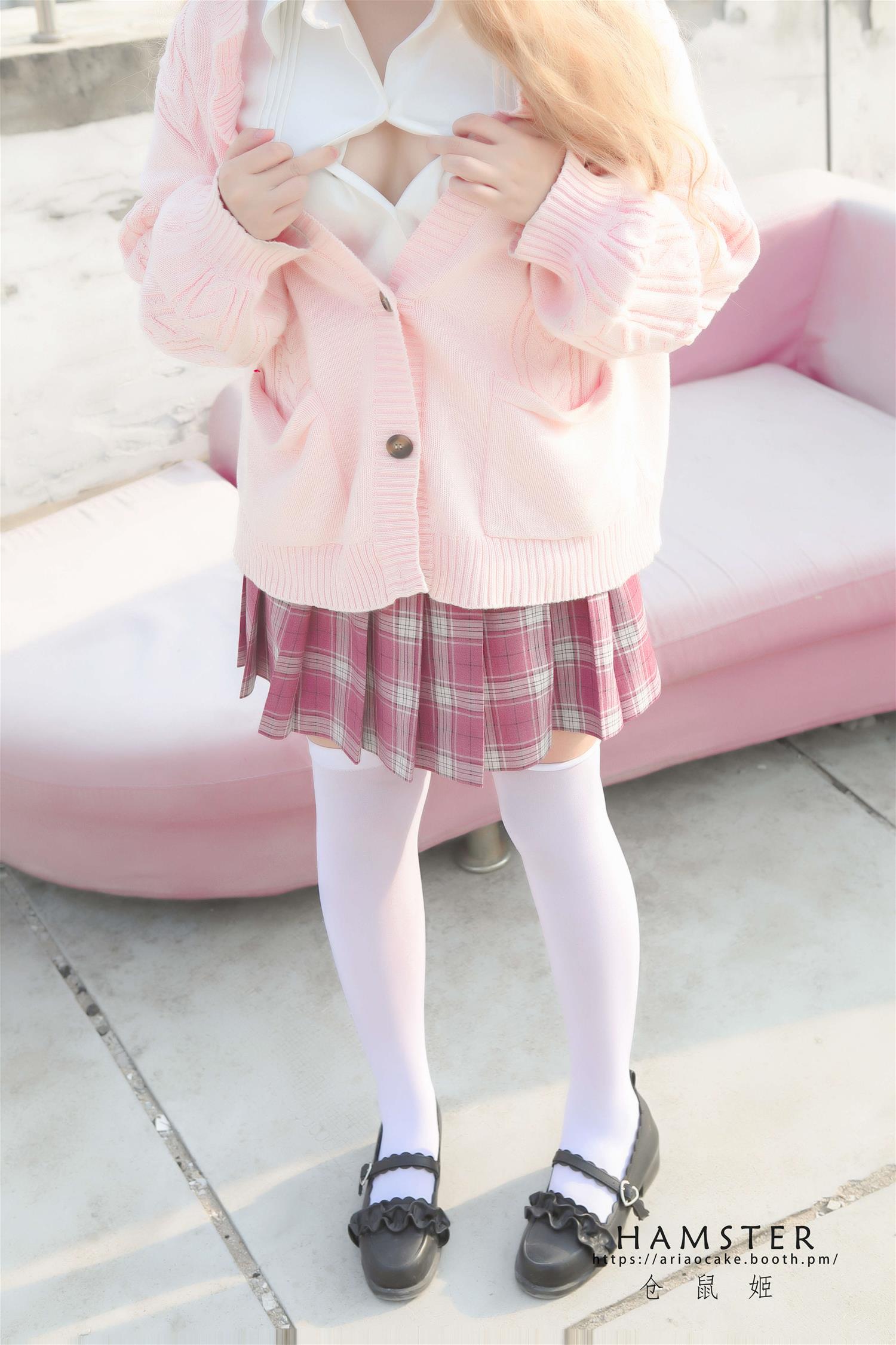 仓鼠姬 甜蜜JK [70P2V-85MB]