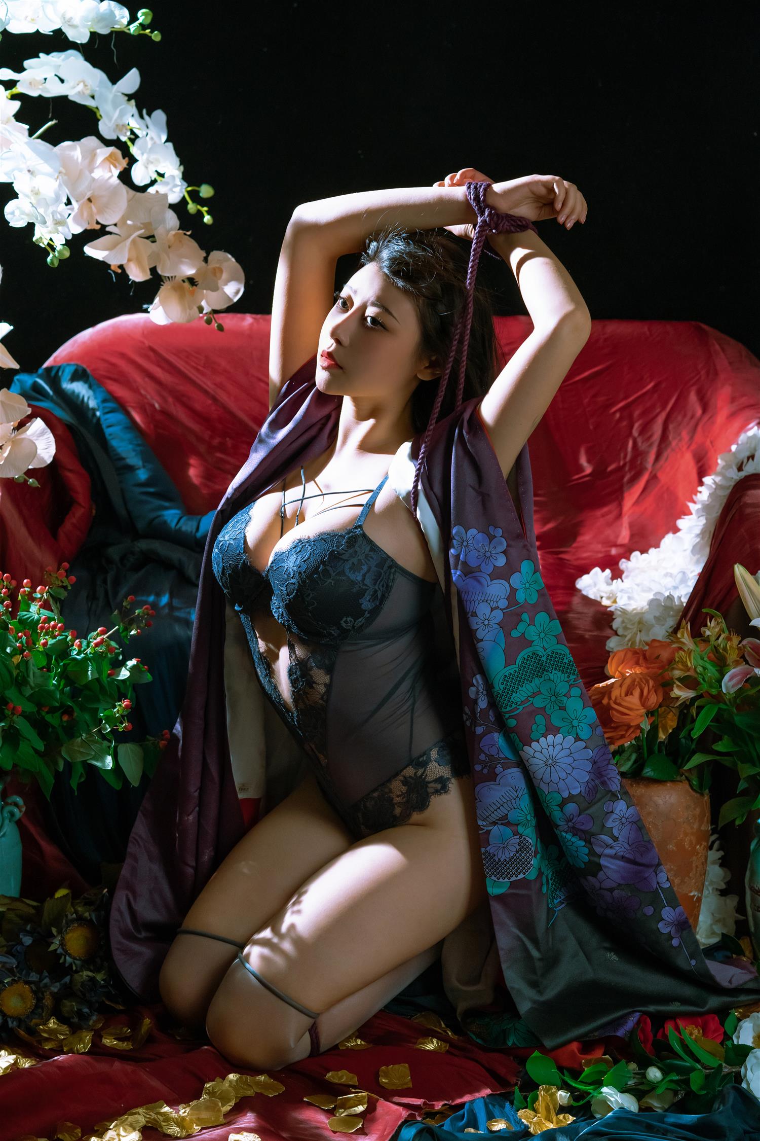 奈汐酱nice 月 [24P-350MB]