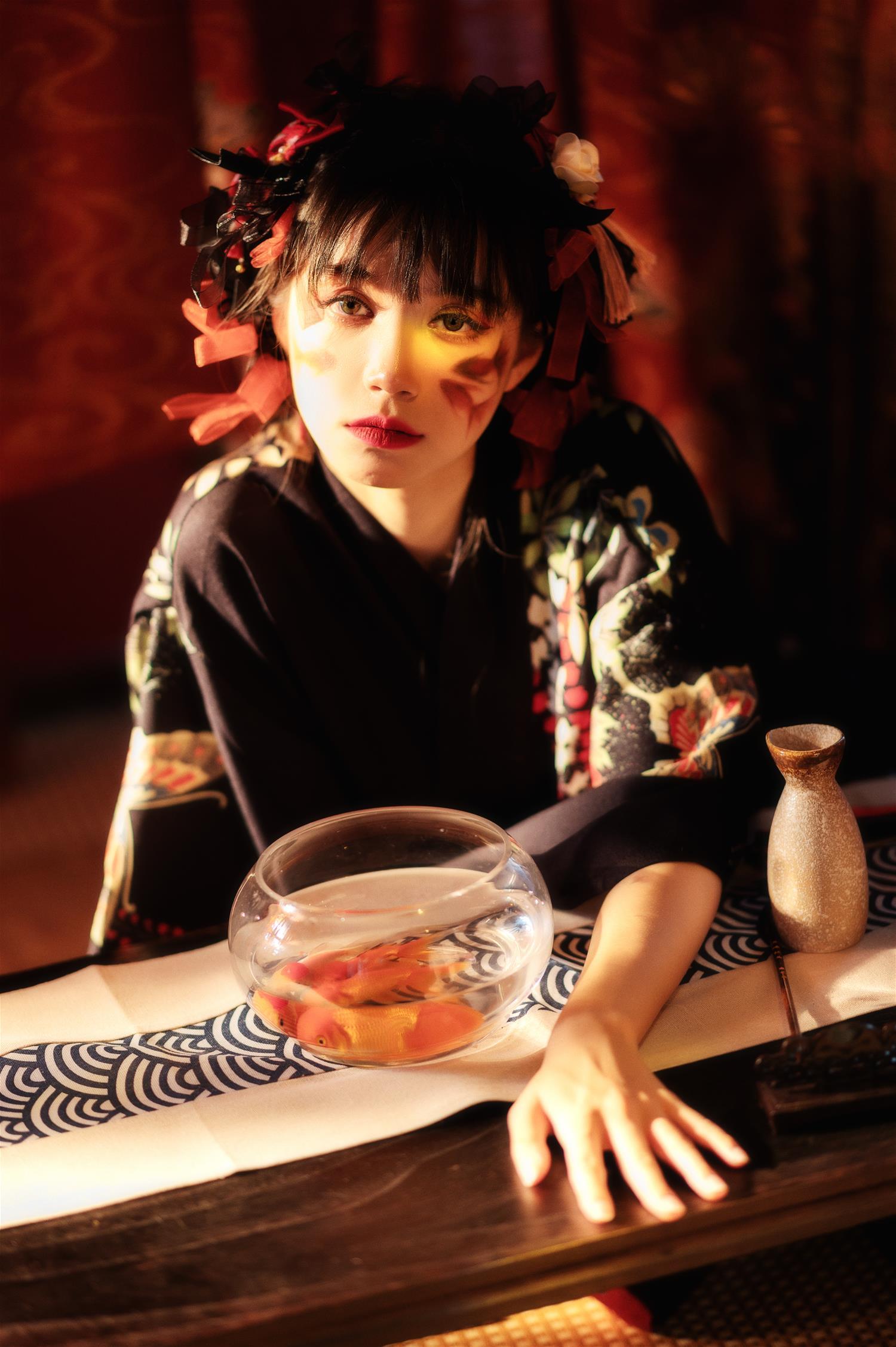 贰加六 金鱼姬 [24P-424MB]