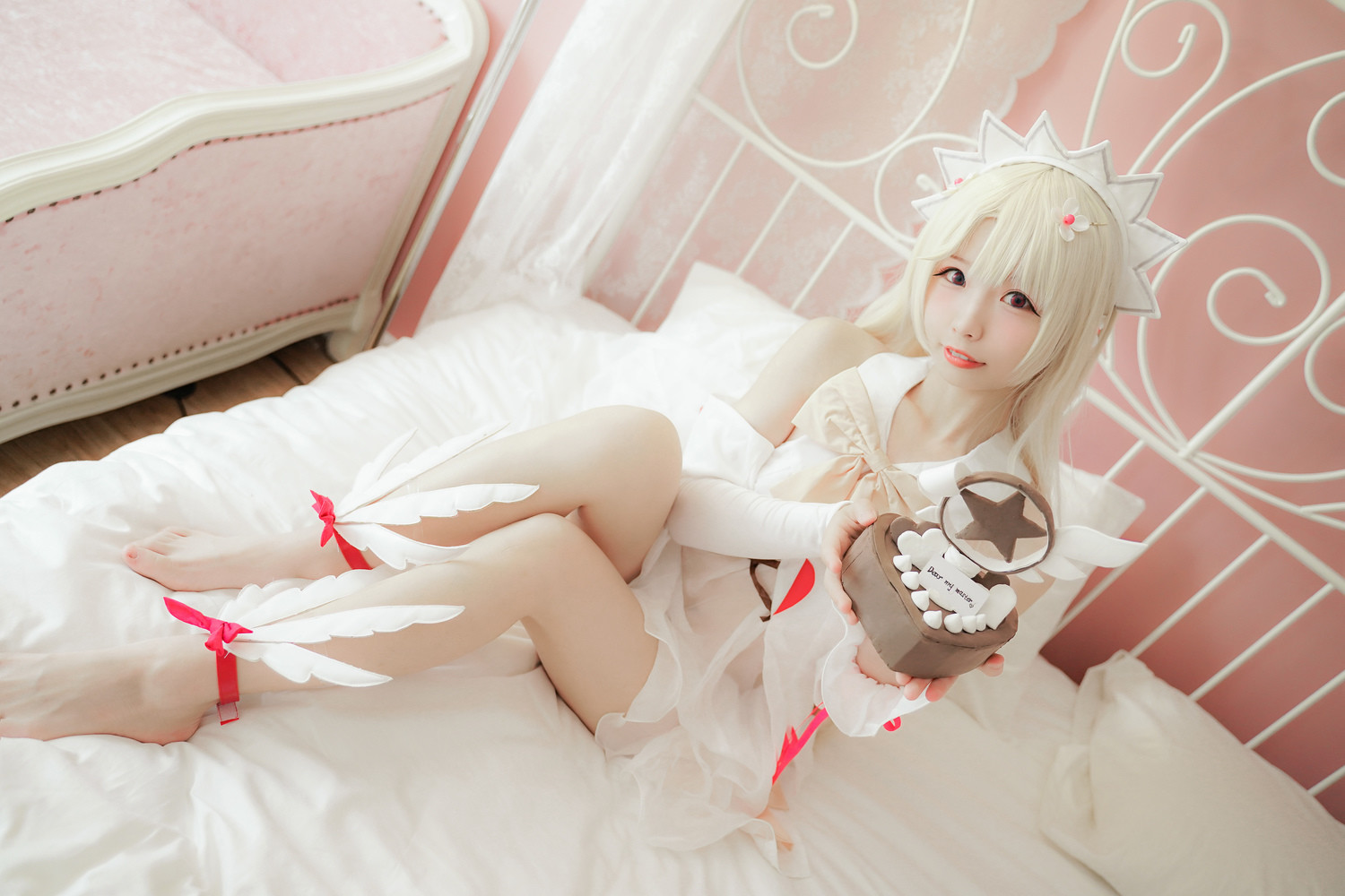 十万珍吱伏特 - 伊莉雅巧克力天使 [25P]