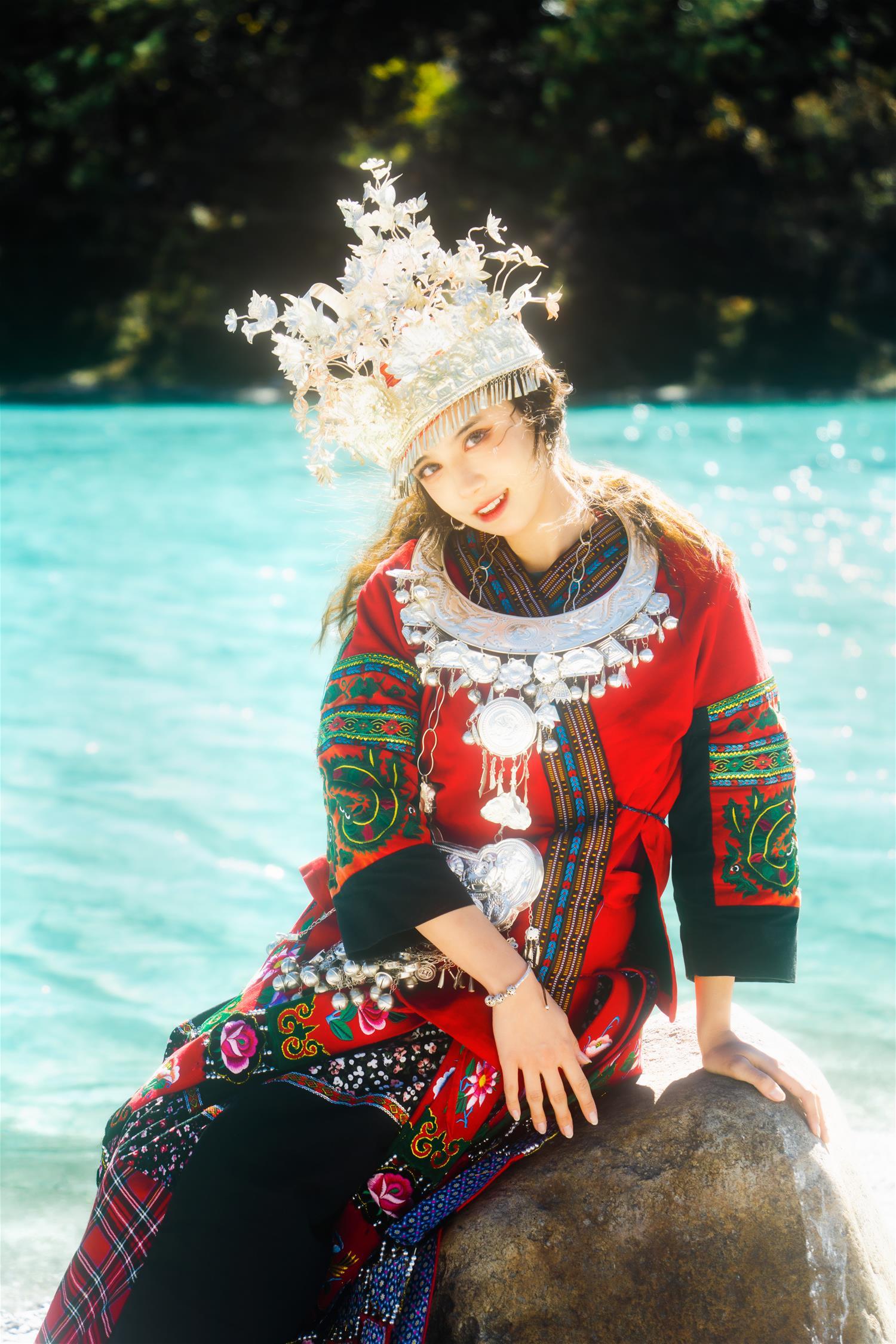 贰加六 蓝月谷少女 [20P-195MB]