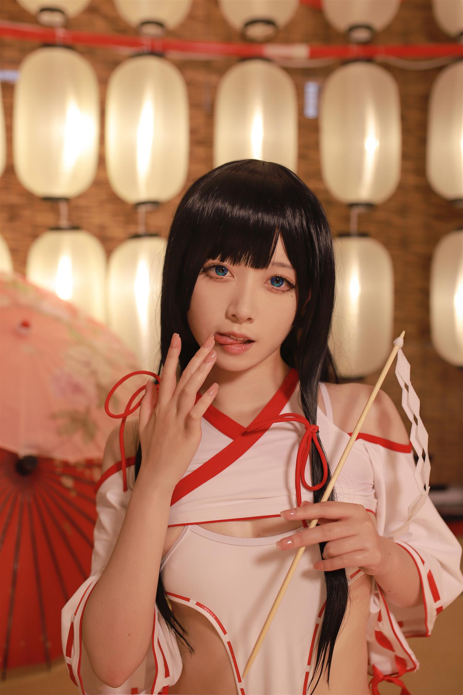 Asagiriai（愛ちゃん）神社巫女 [31P-305MB]