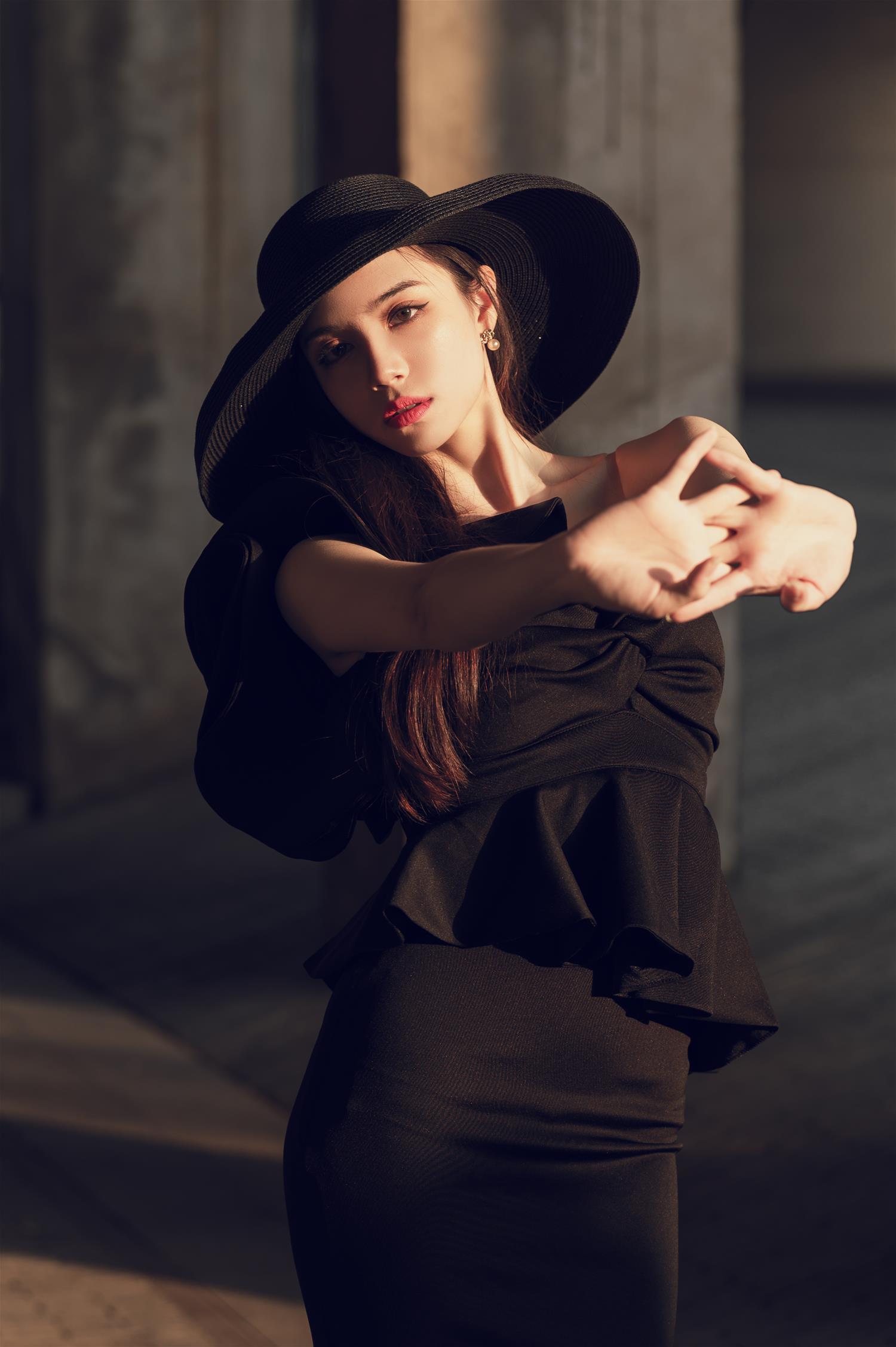 贰加六 龙美的传说 [40P-404MB]