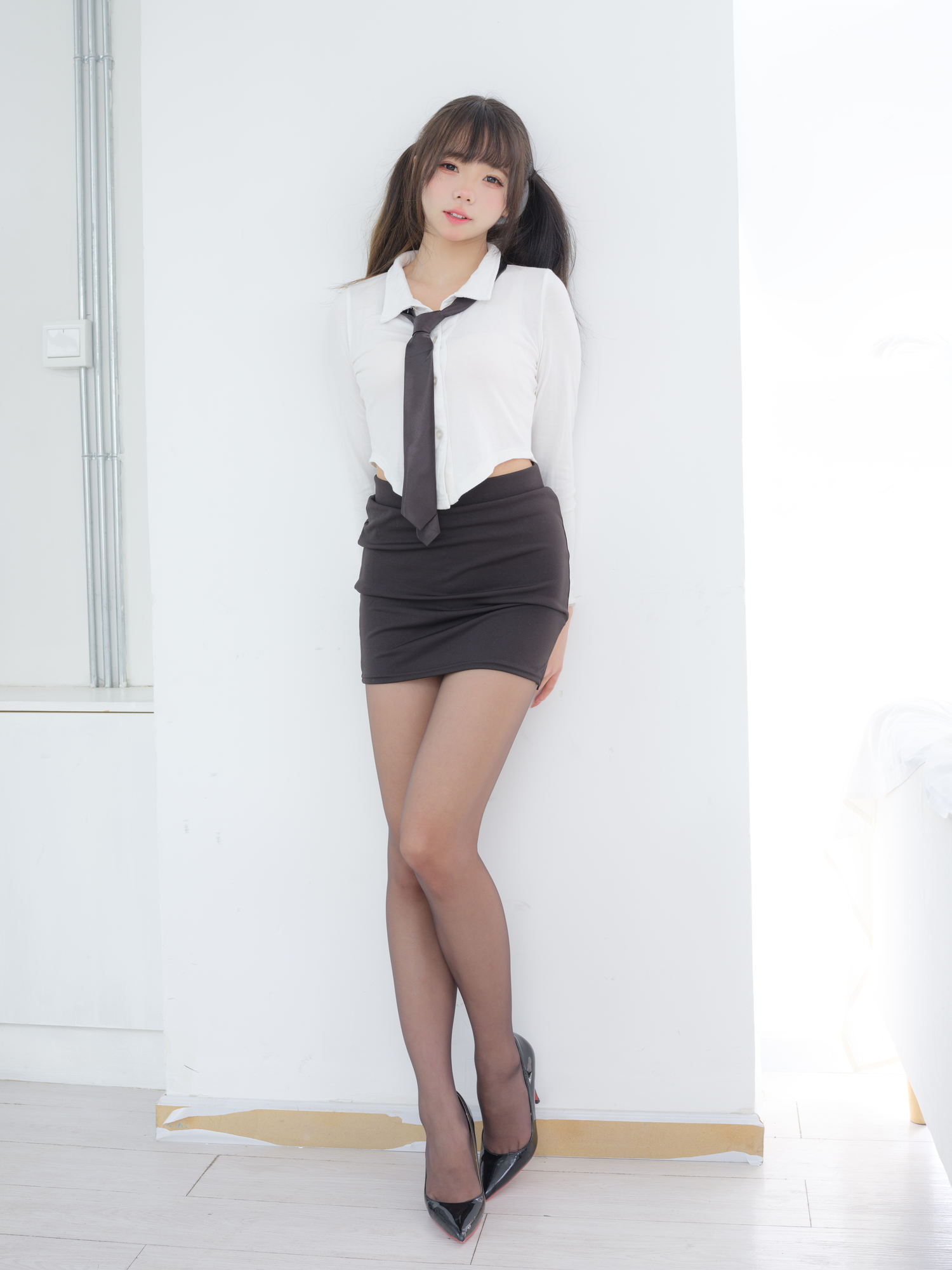 森萝财团 内部VIP 细雪-001 4K [103P1V-6.47GB]