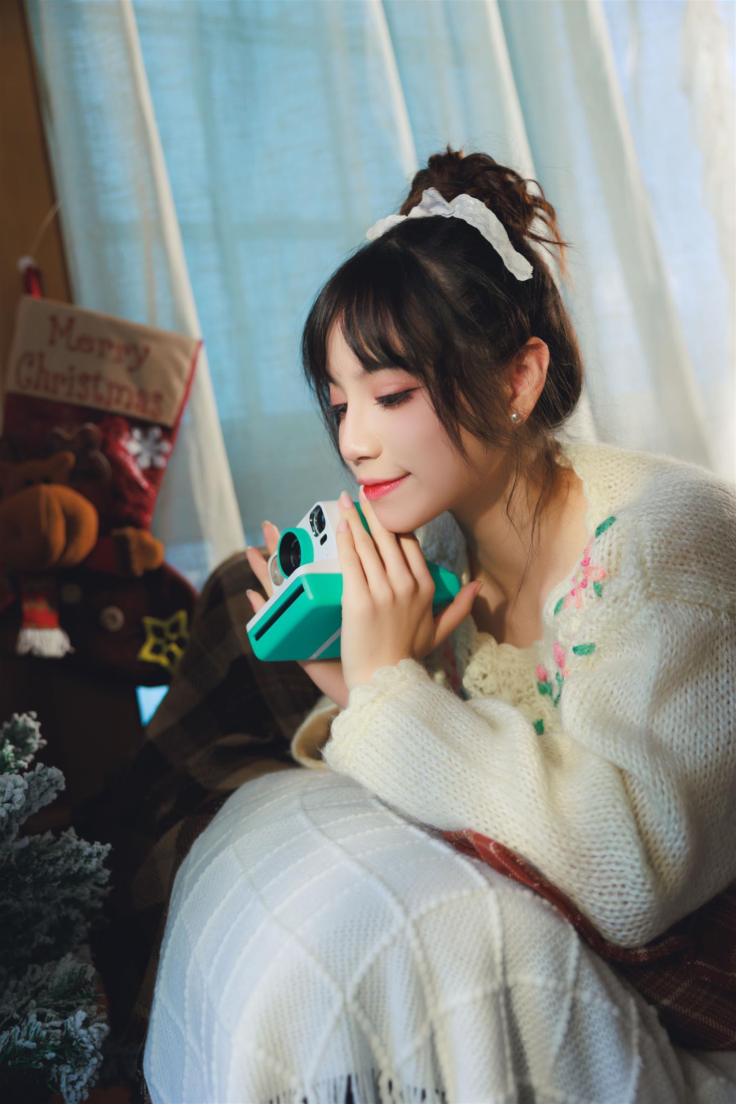 贰加六 少女圣诞季 [35P-71MB]