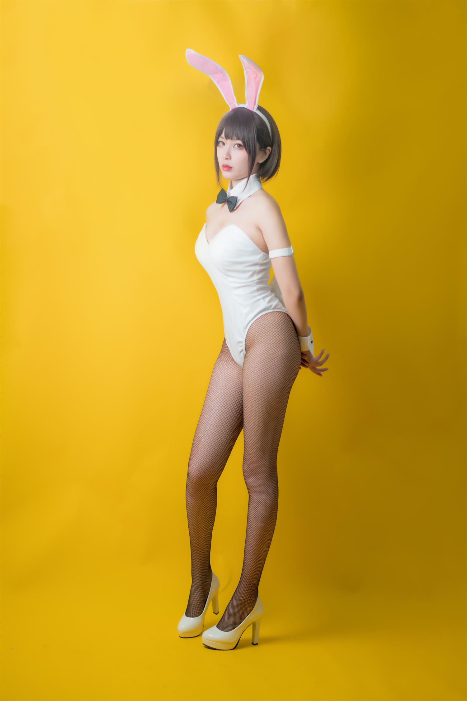 轩萧学姐 加藤惠兔女郎 [32P-115MB]