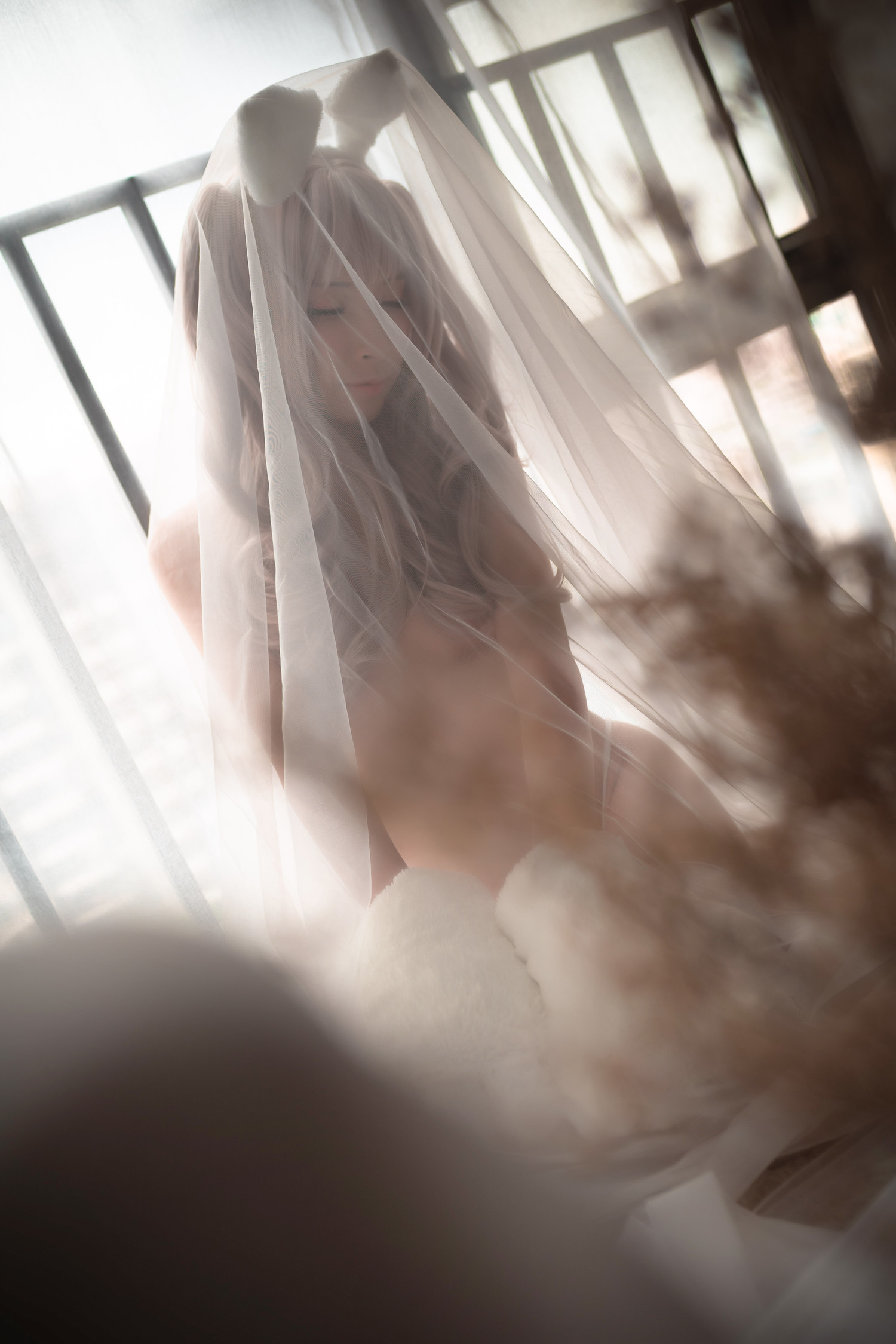 莉莉丝 - 黑皮兔兔 [13P]