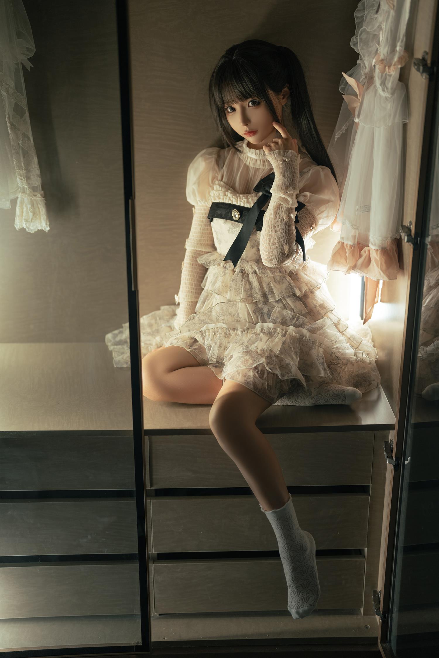 蠢沫沫 柜中她 [9P-65MB]