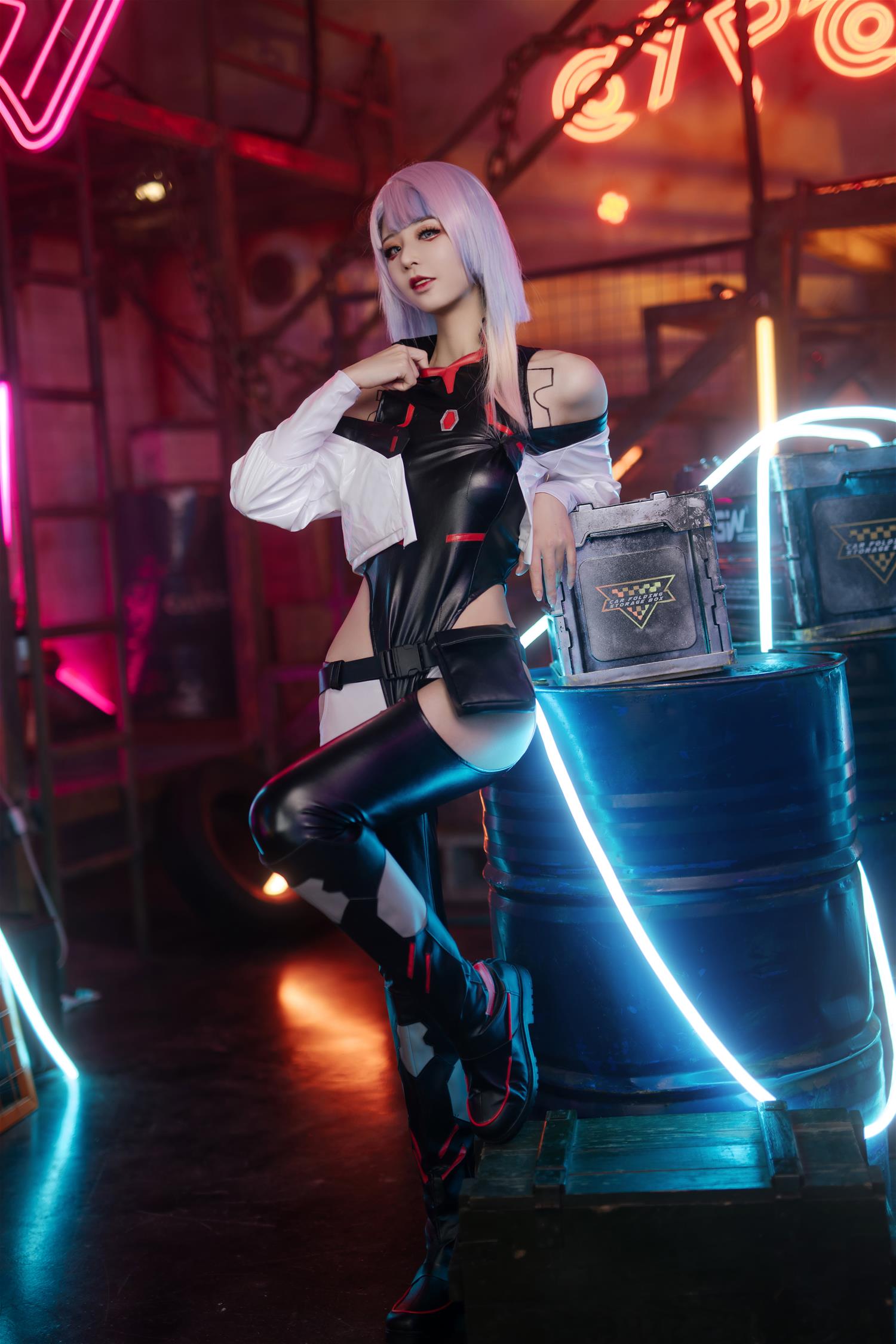 爱老师_PhD 赛博朋克 露西 [18P-176MB]