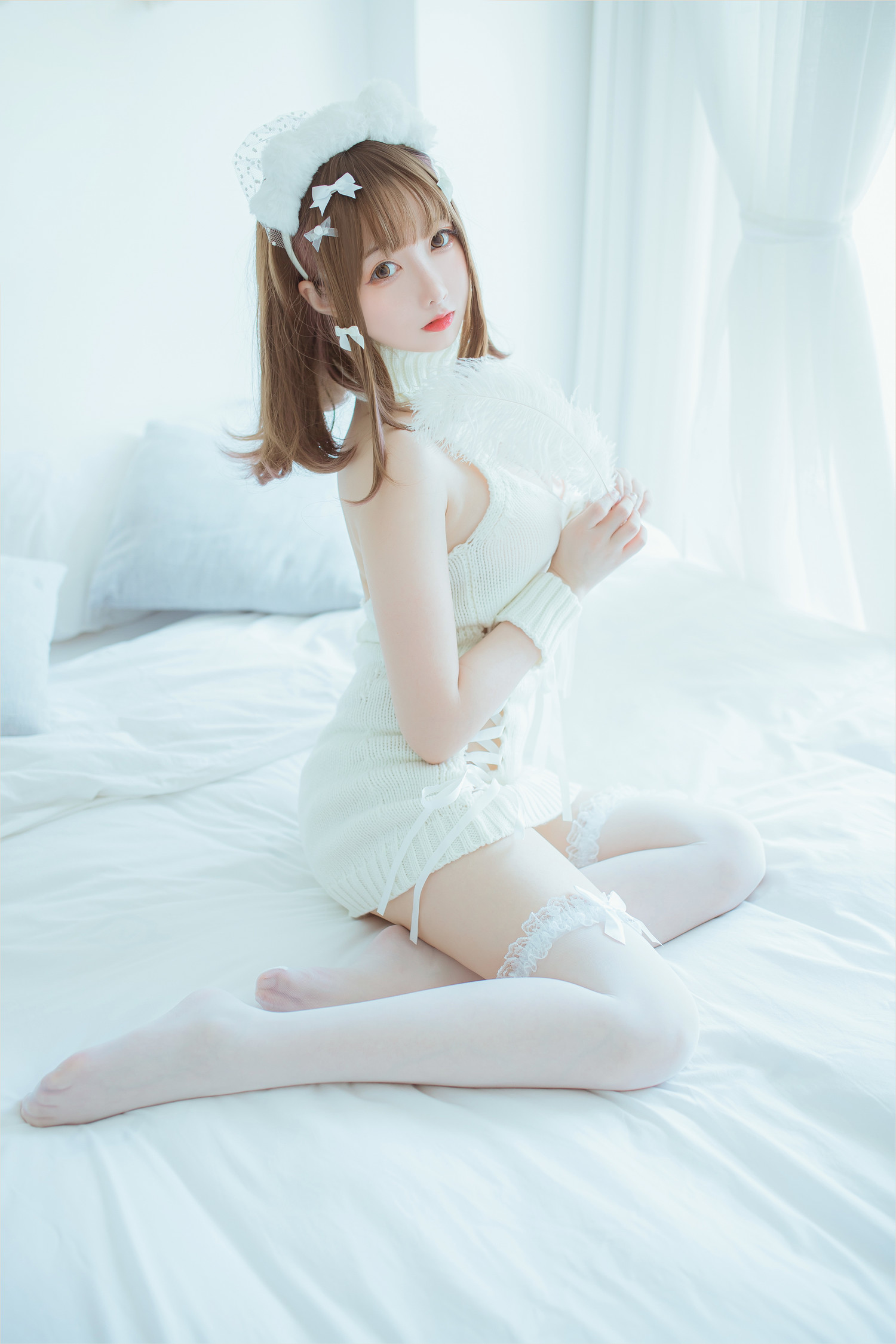 嶋葵 - 白色毛衣 [40P]