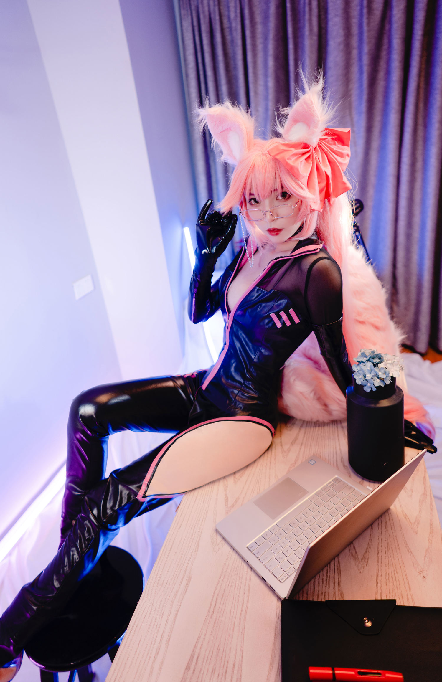 白易子 - 柯杨斯卡娅皮衣 [20P]