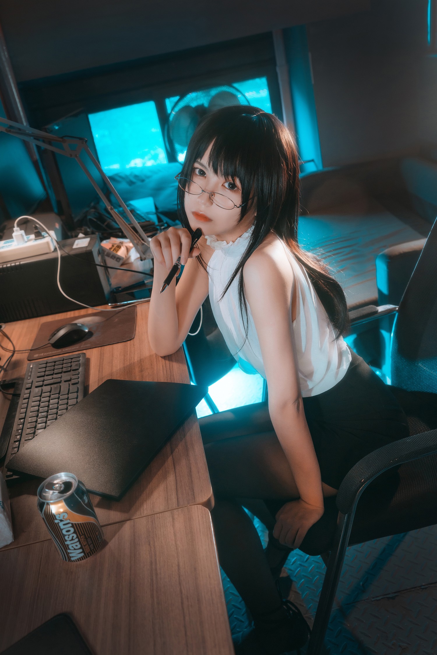 枸名 - OL 工作篇 [24P]