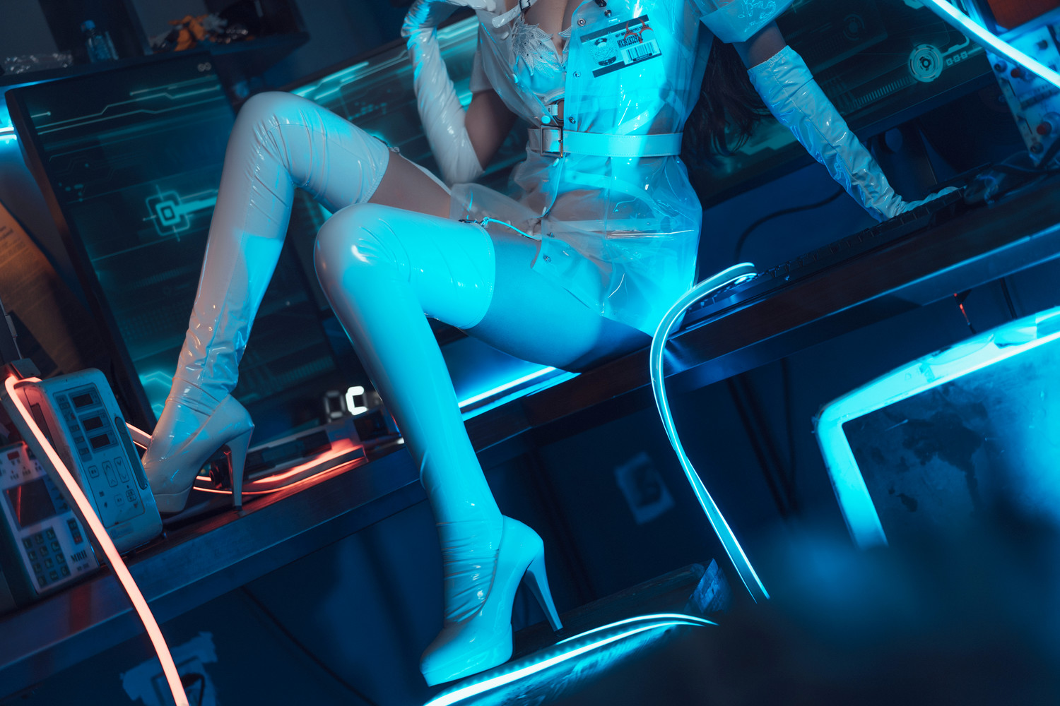 豆梓吖 - 透明护士 [23P]