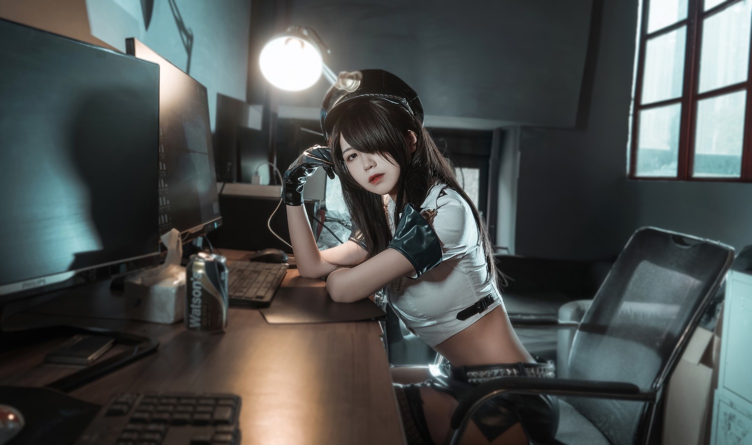 枸名 - 审讯官 [22P]