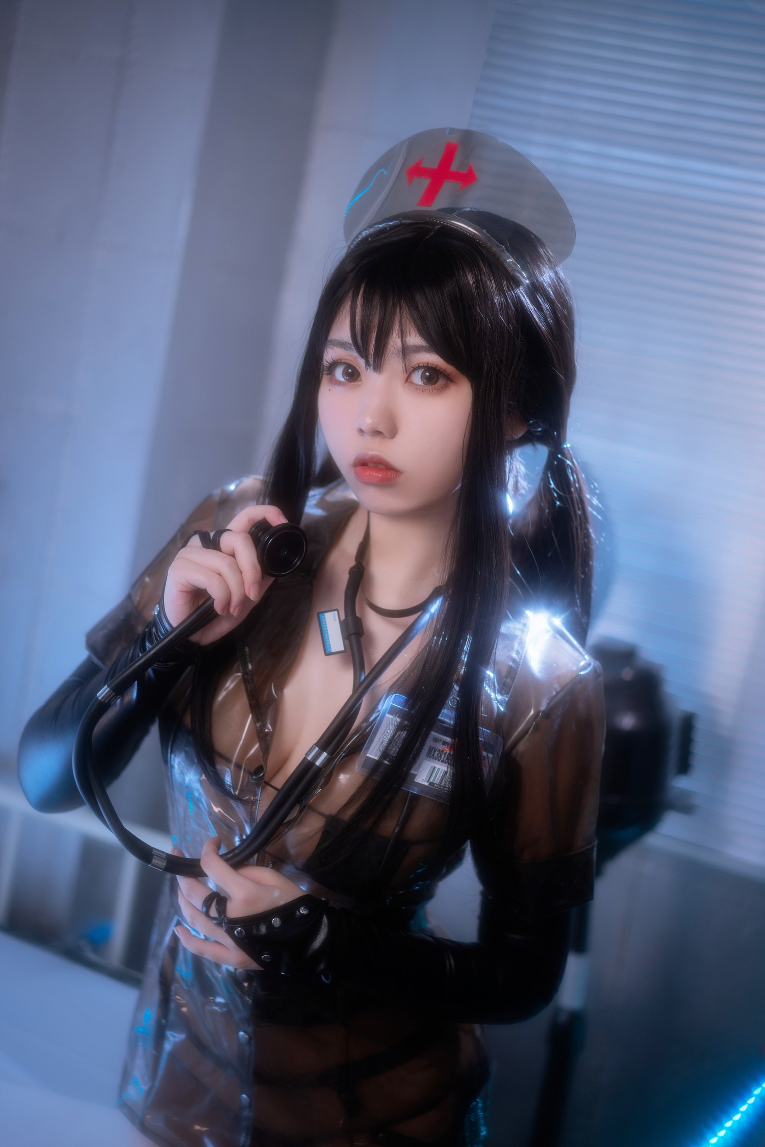 啊日日_Ganlory - 透明黑 [41P]