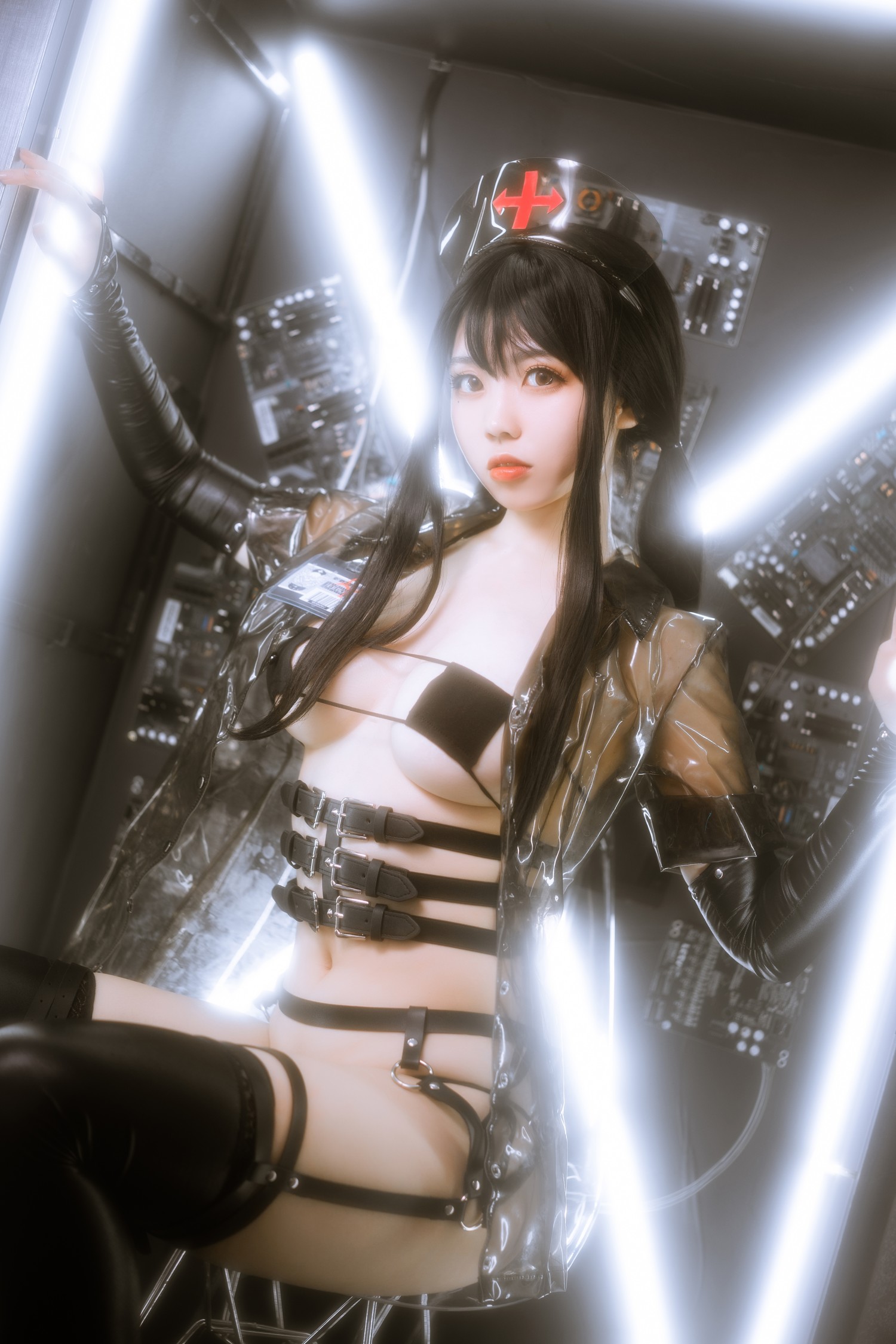 啊日日_Ganlory - 透明黑 [41P]