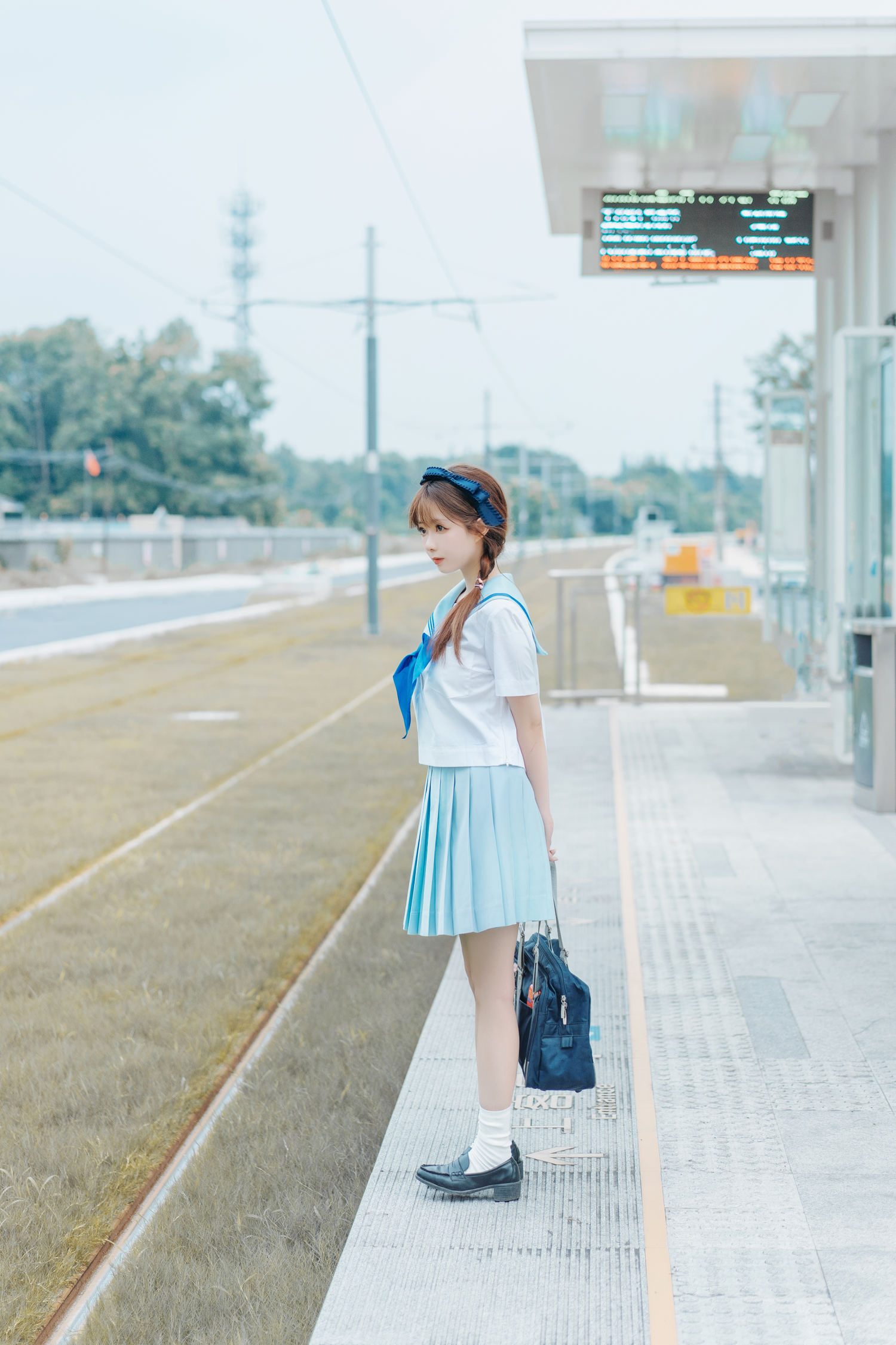 嶋葵 - 夏の日記 [25P]