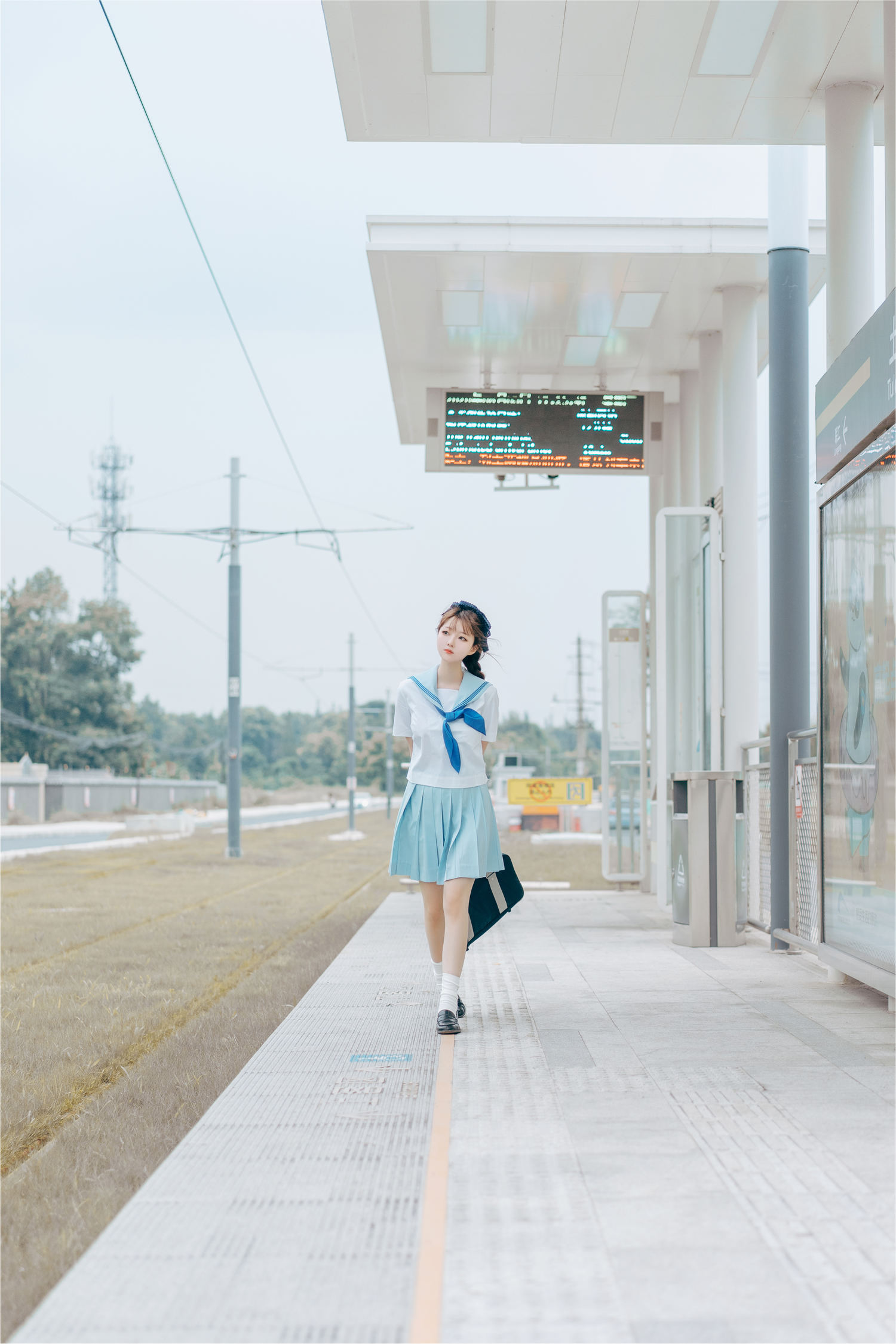 嶋葵 - 夏の日記 [25P]