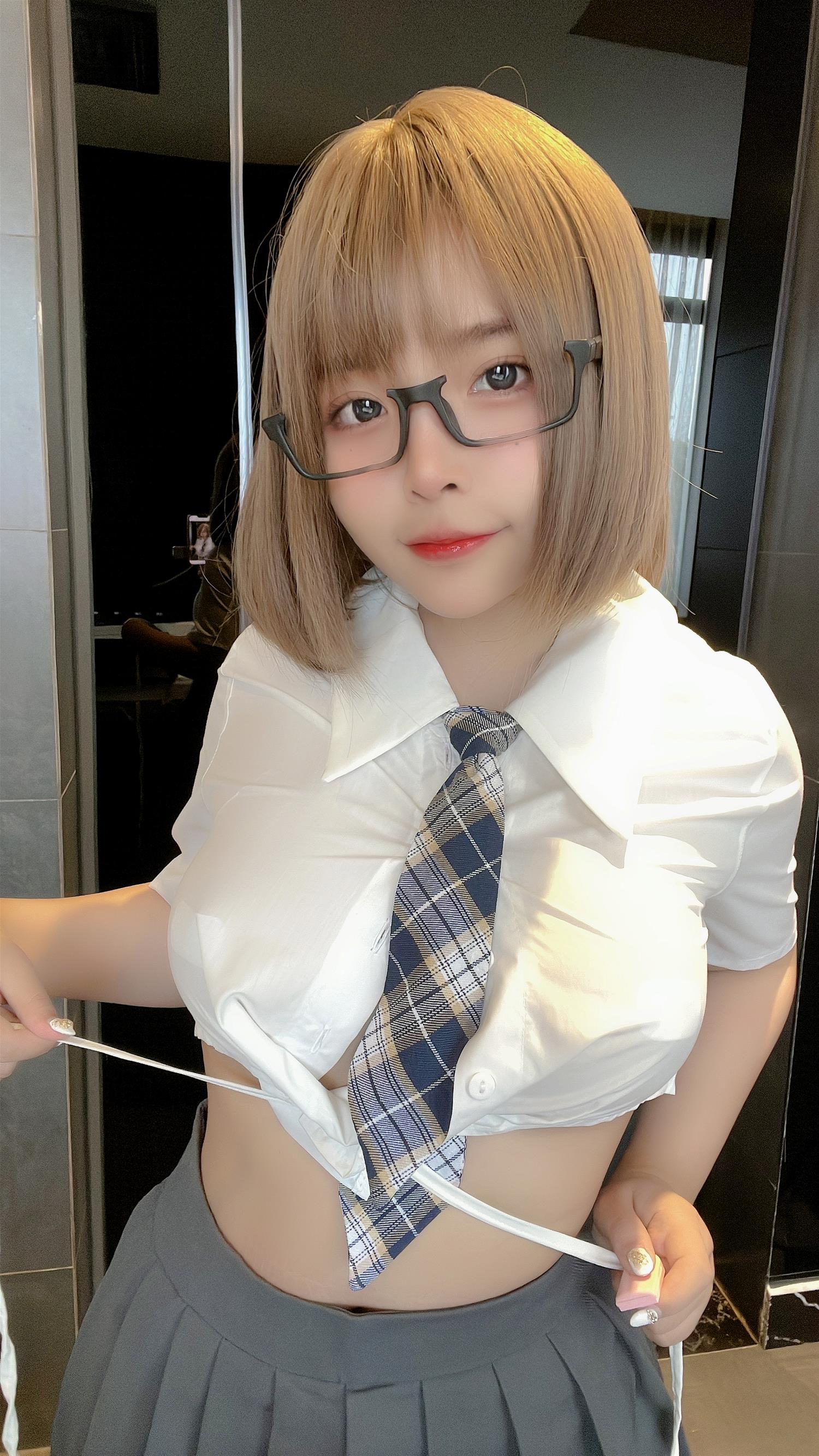 Sayo Momo Public WC After School [44P3V-272MB]