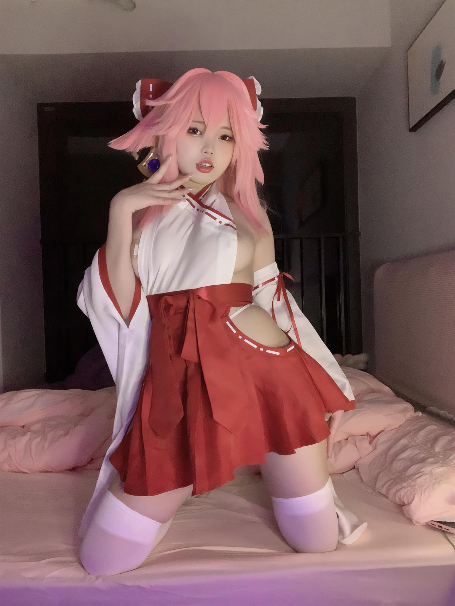 小瑶幺幺 八重巫女 [38P1V-192MB]