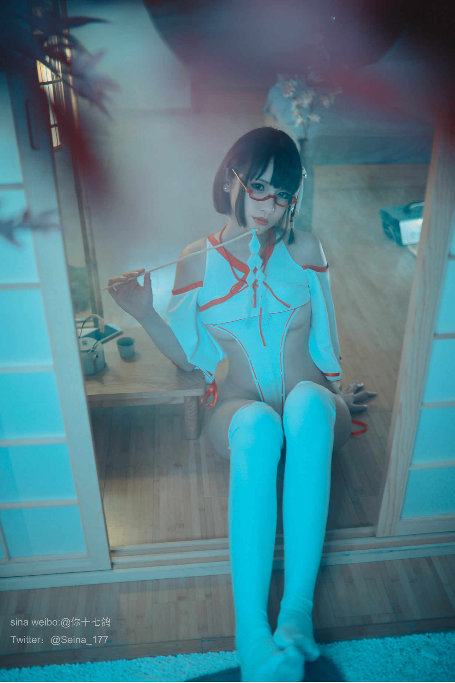 你十七鸽 – 巫女 [30P]