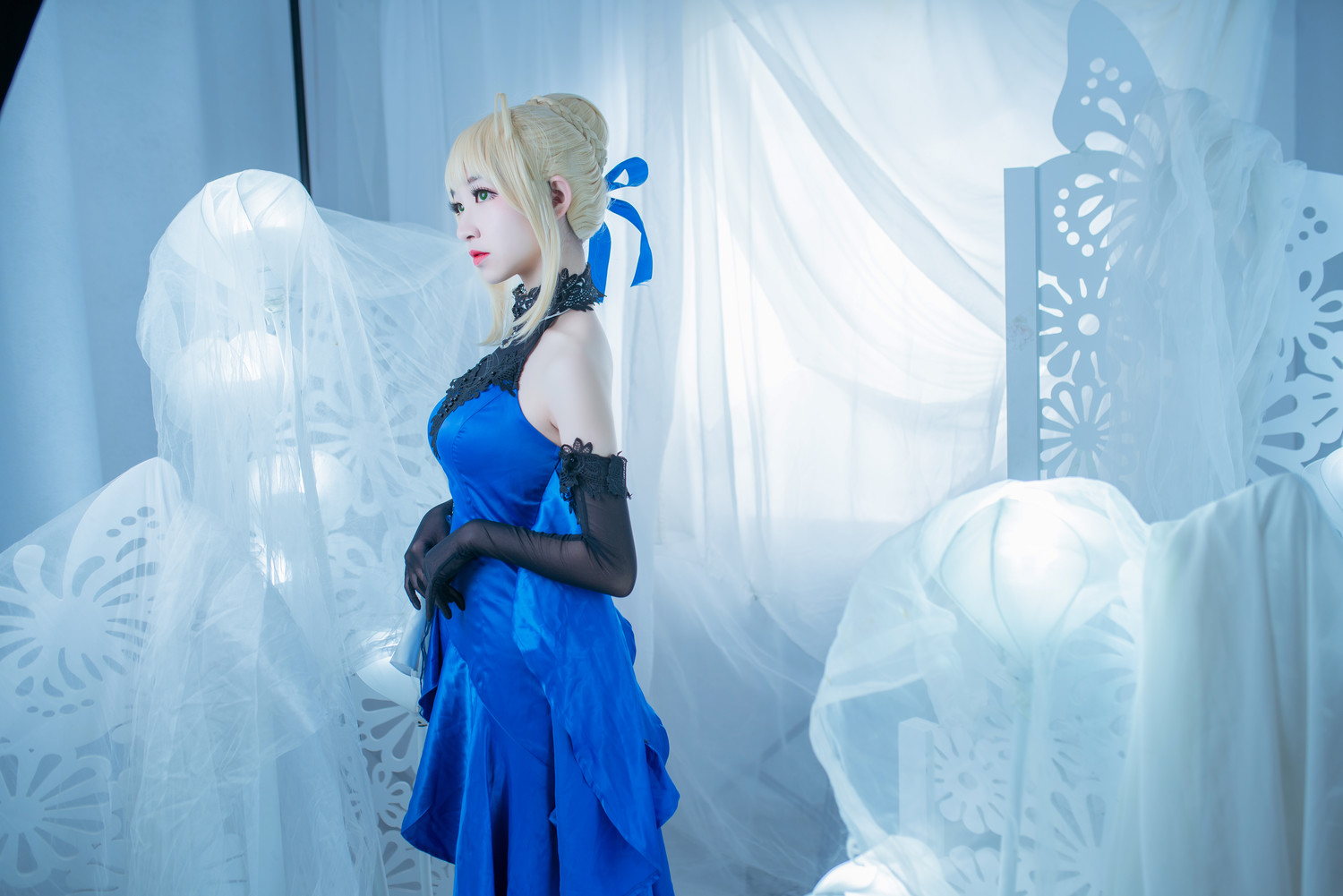 南咲咲咲 - SABER蓝礼服 [10P]