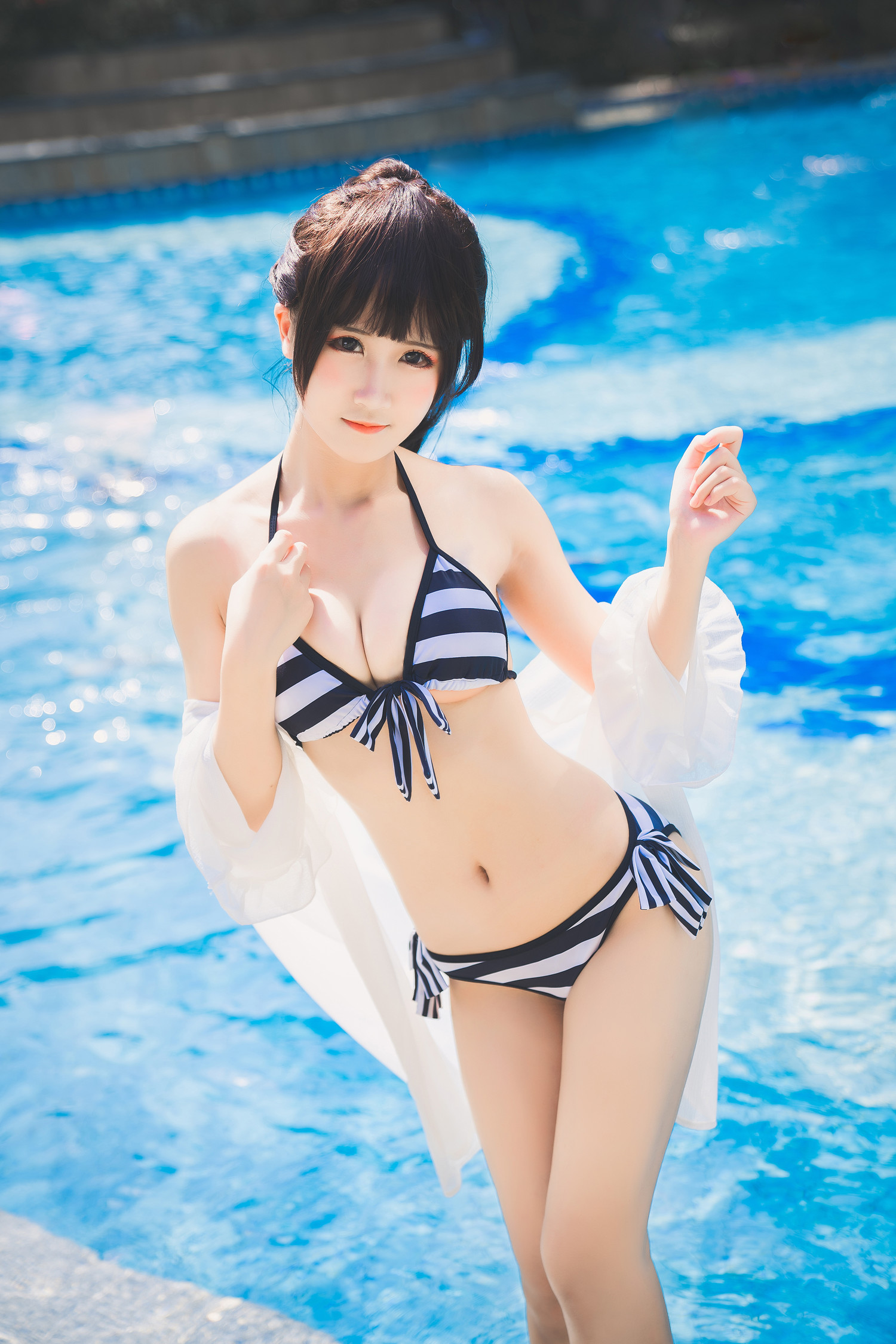 三度_69 - 加藤惠长发泳装 [9P]