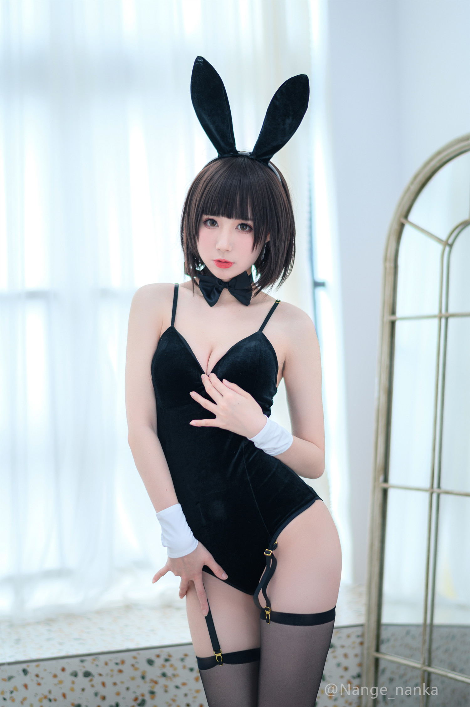 西园寺南歌 – 兔女郎黑 [16P]