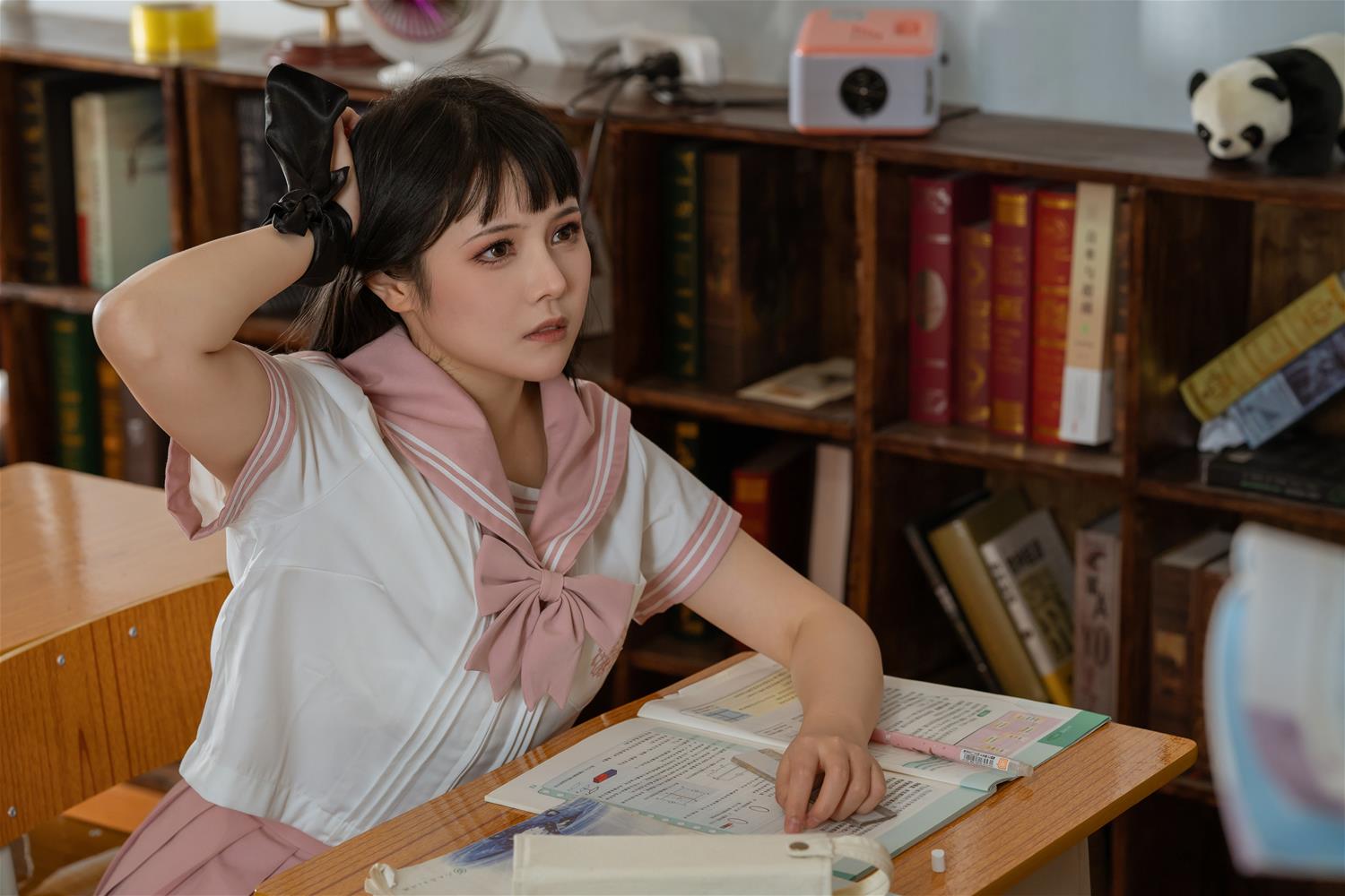 奈汐酱nice &七月喵子 放学后的补习 [72P1V-1.48GB]