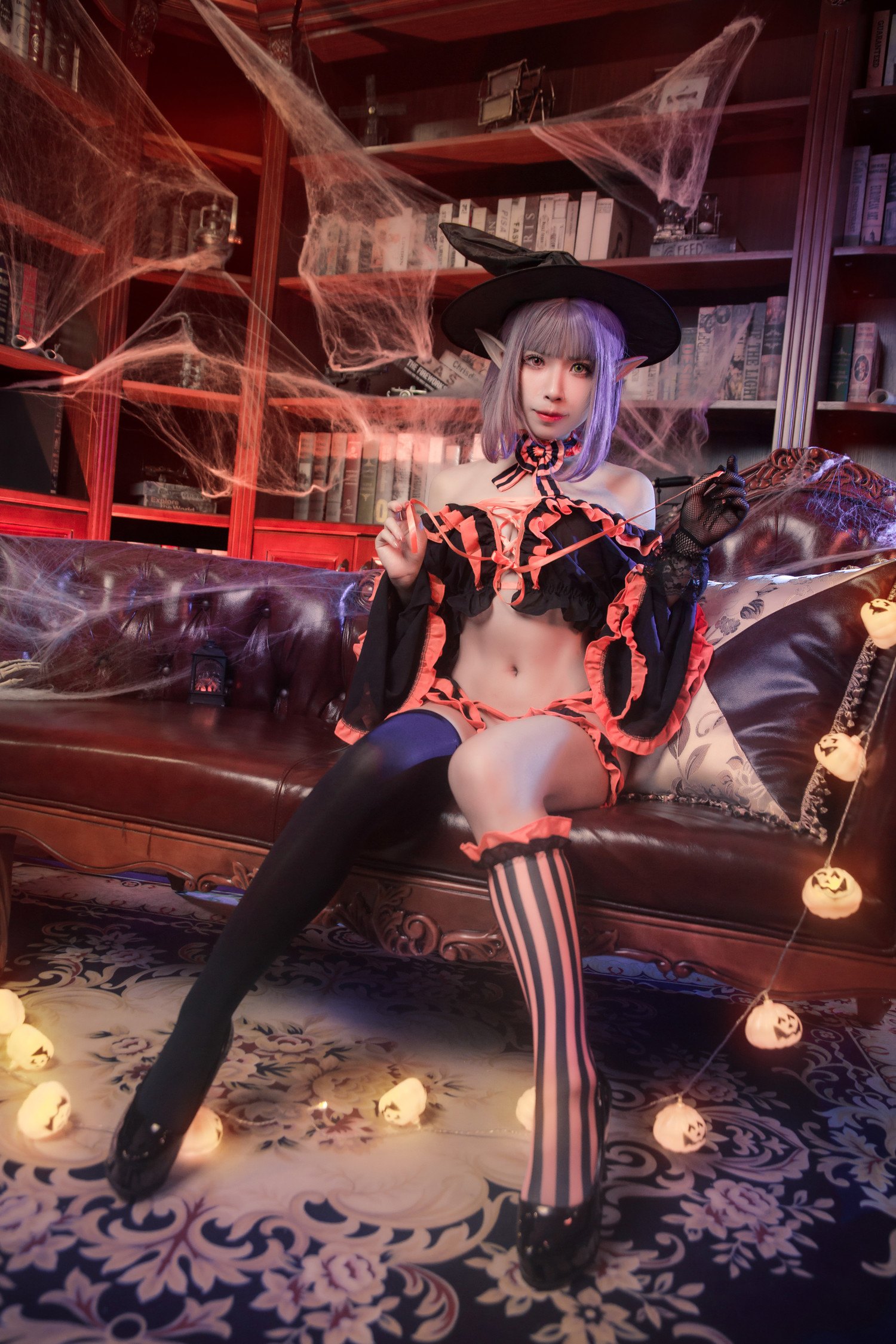 莉莉丝 - 万圣节小魔女 [40P]