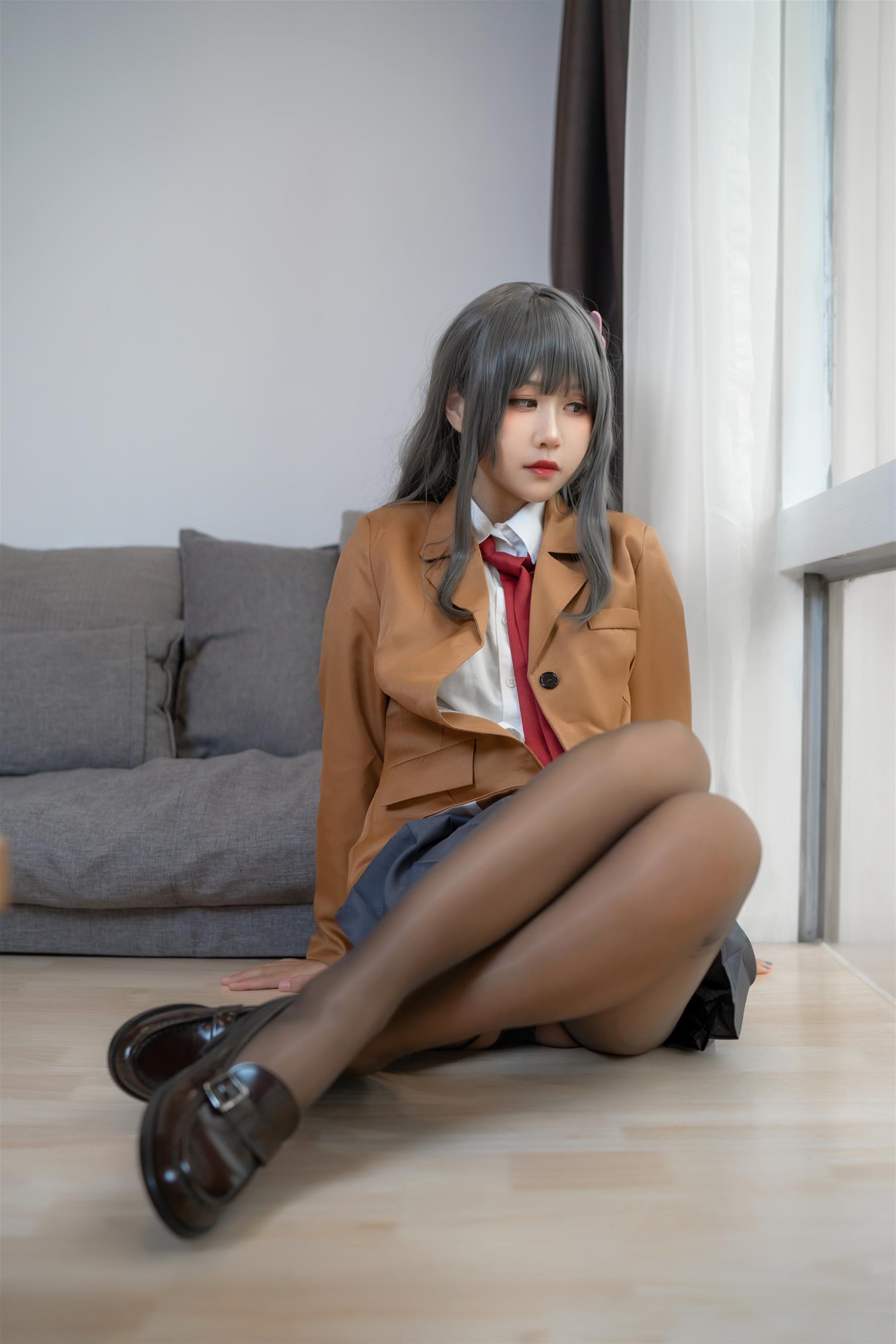 萌芽儿o0 麻衣学姐JK [28P-251MB]