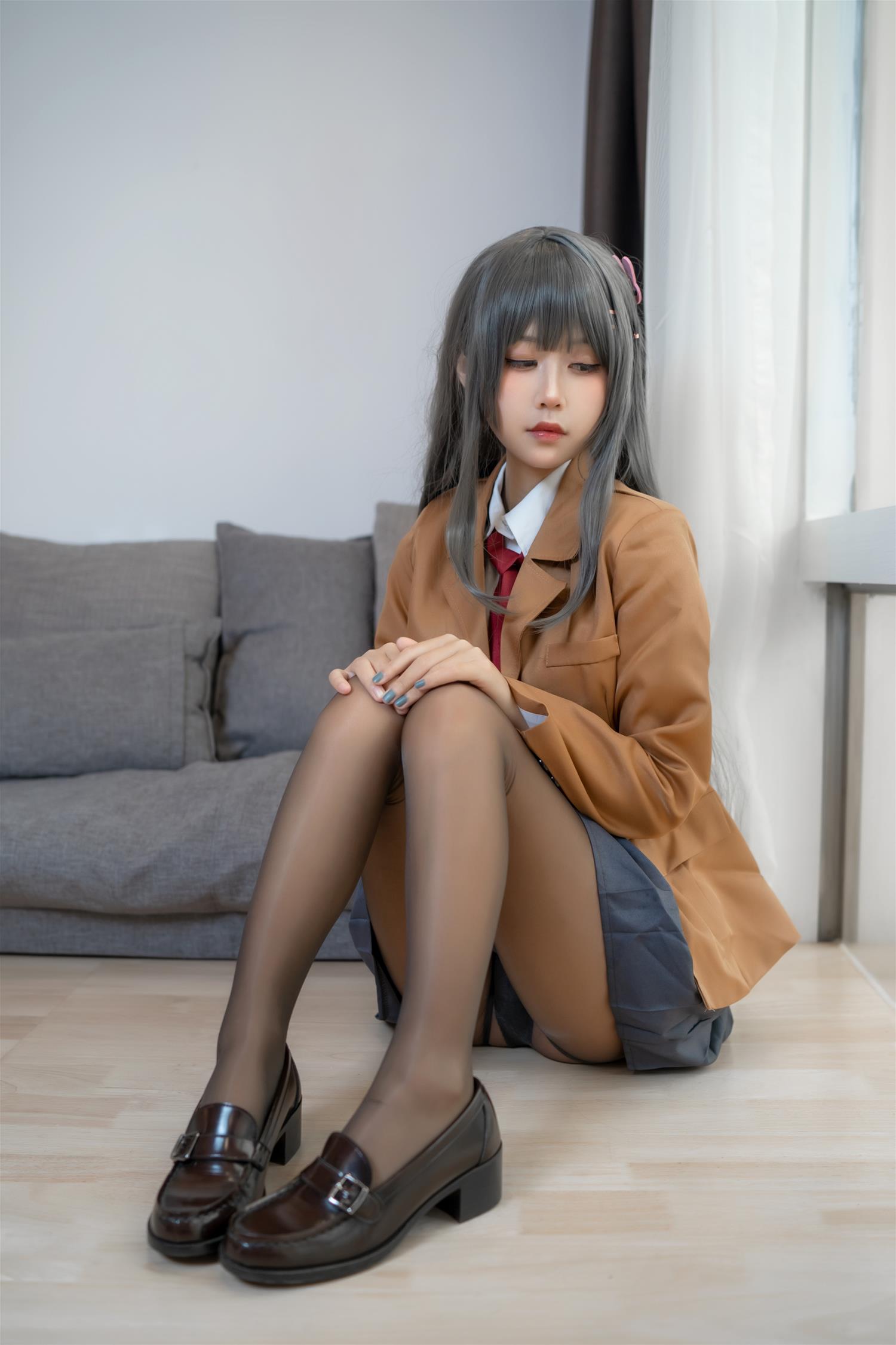 萌芽儿o0 麻衣学姐JK [28P-251MB]