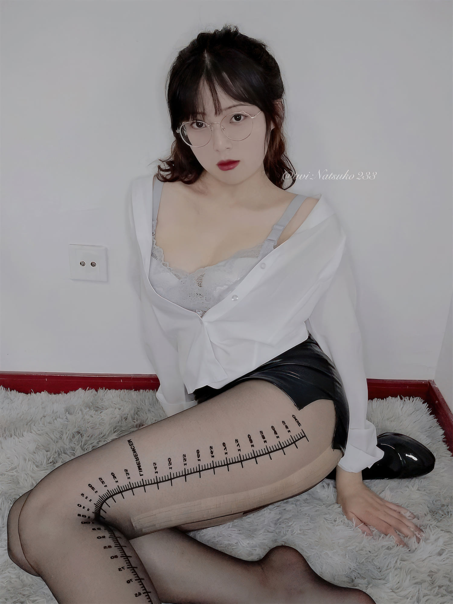 Natsuko夏夏子 OL短裙 [42P-108MB]