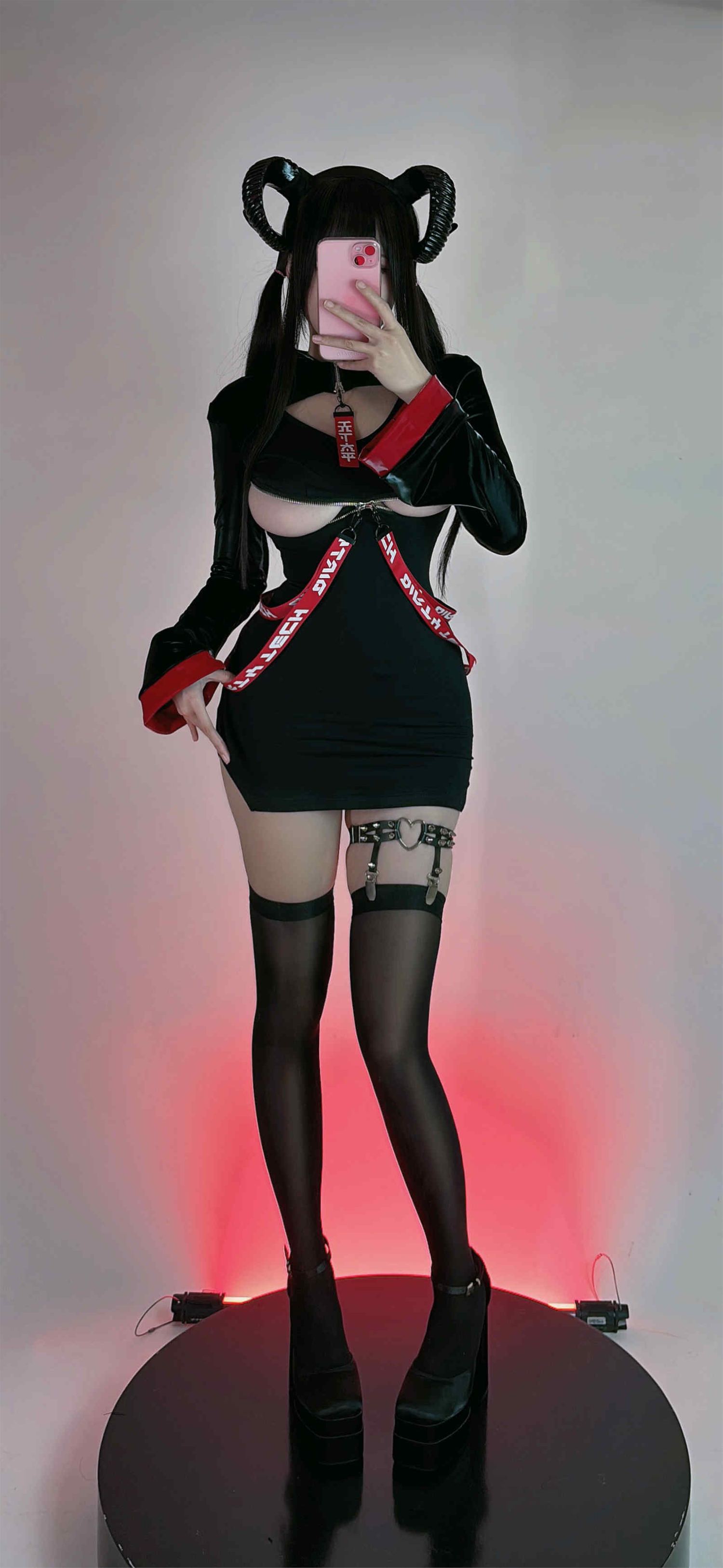 miko酱ww 天下太平 [24P-480MB]