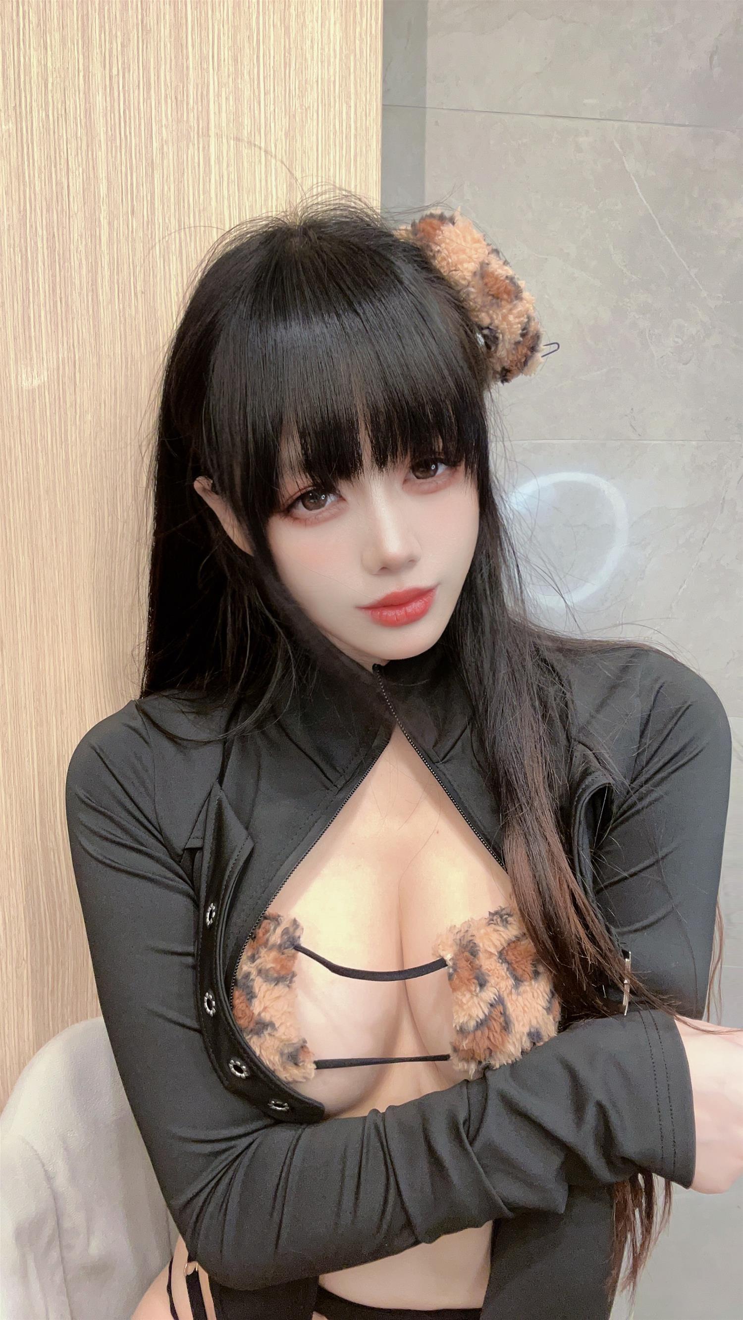 九言 豹纹内衣 [34P4V-107MB]