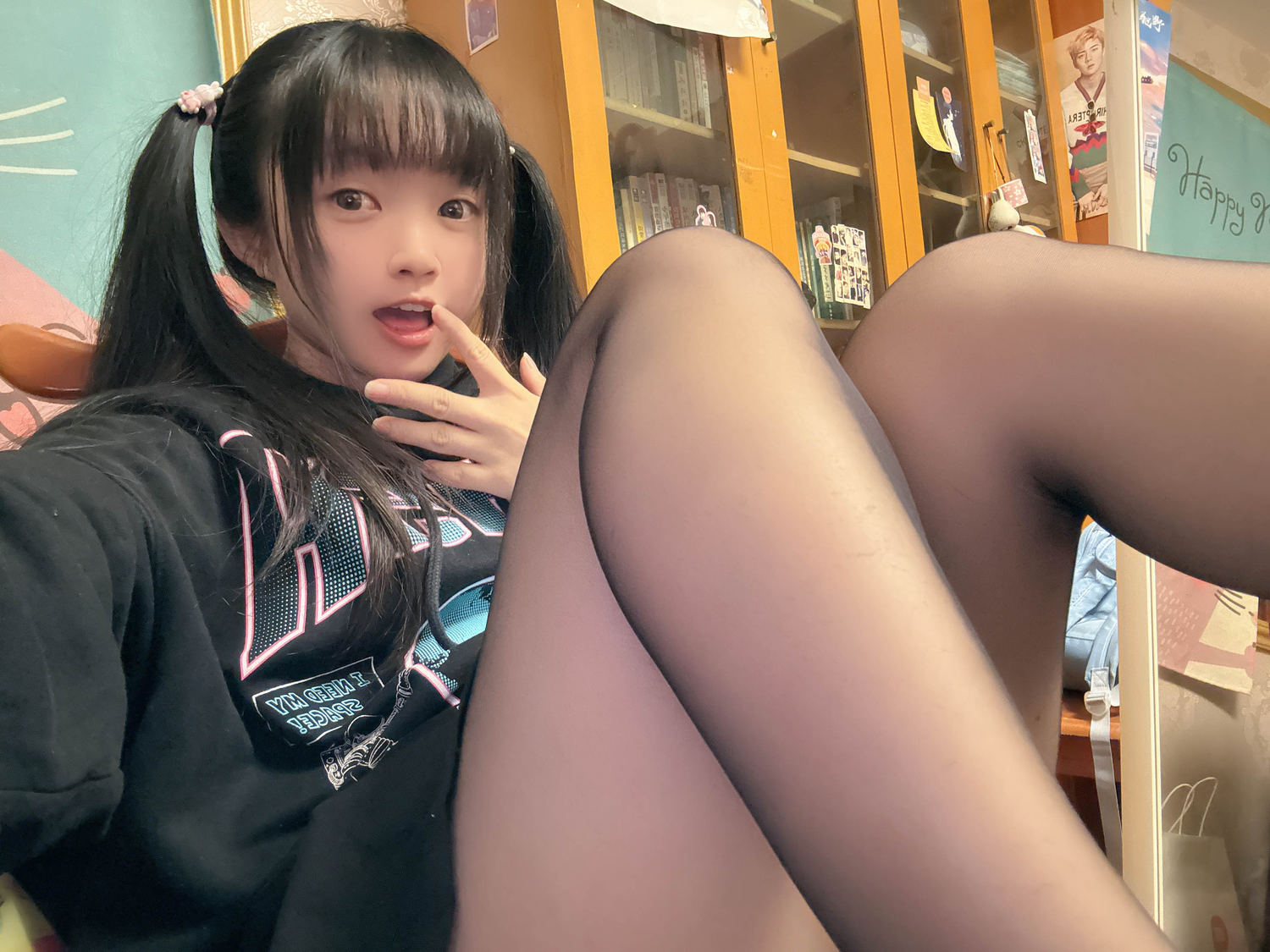 神沢永莉 别看大姐姐啦 [78P1V-1.42GB]