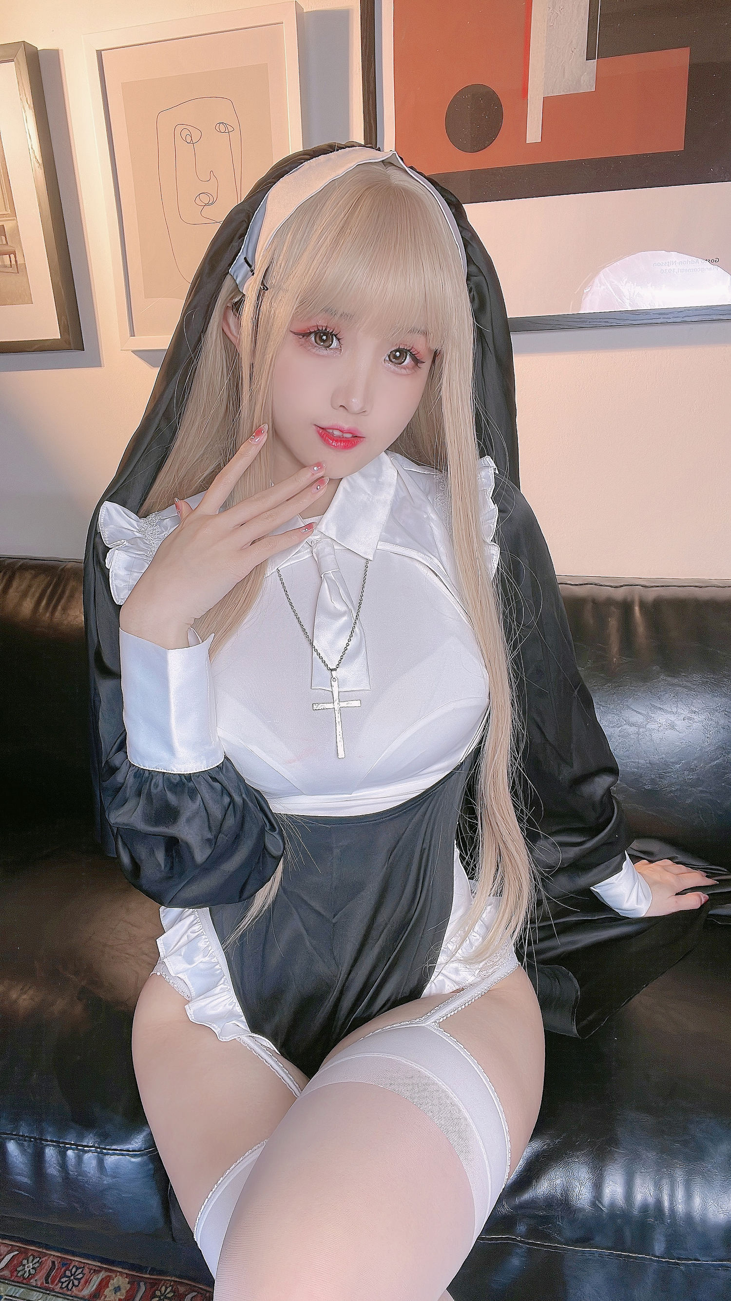 miko酱ww 自拍系列mikoの白丝01 [241P-1.70GB]