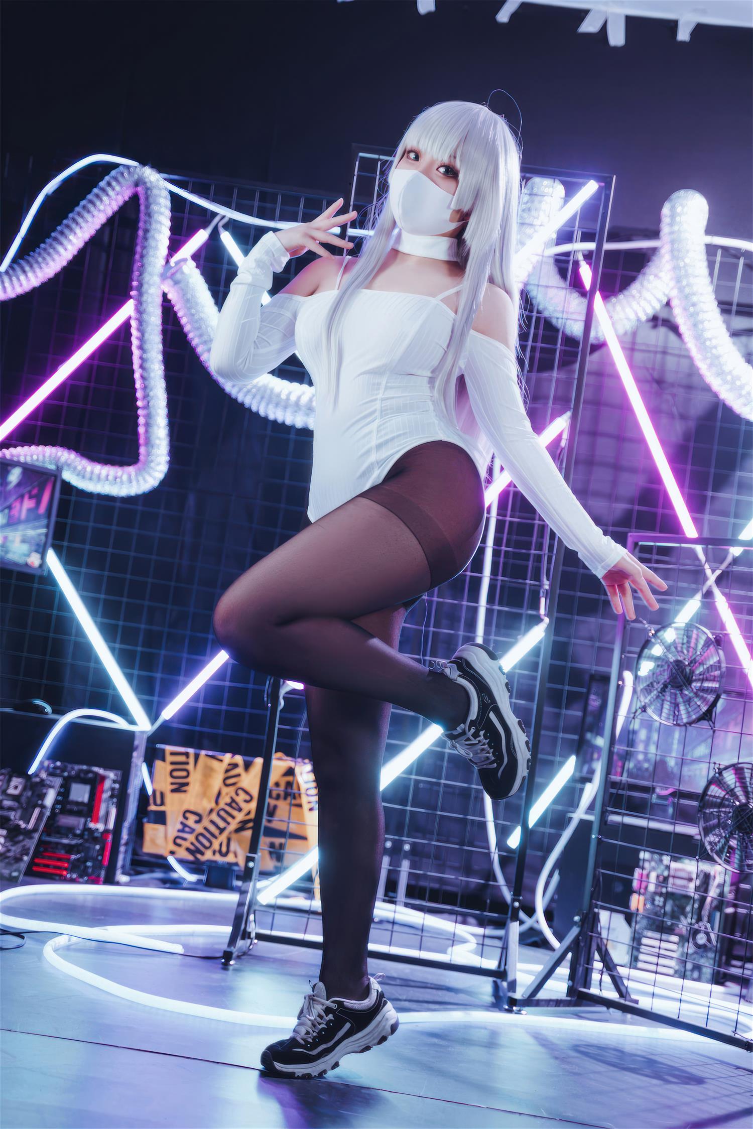 虎森森 莺 [33P-347MB]