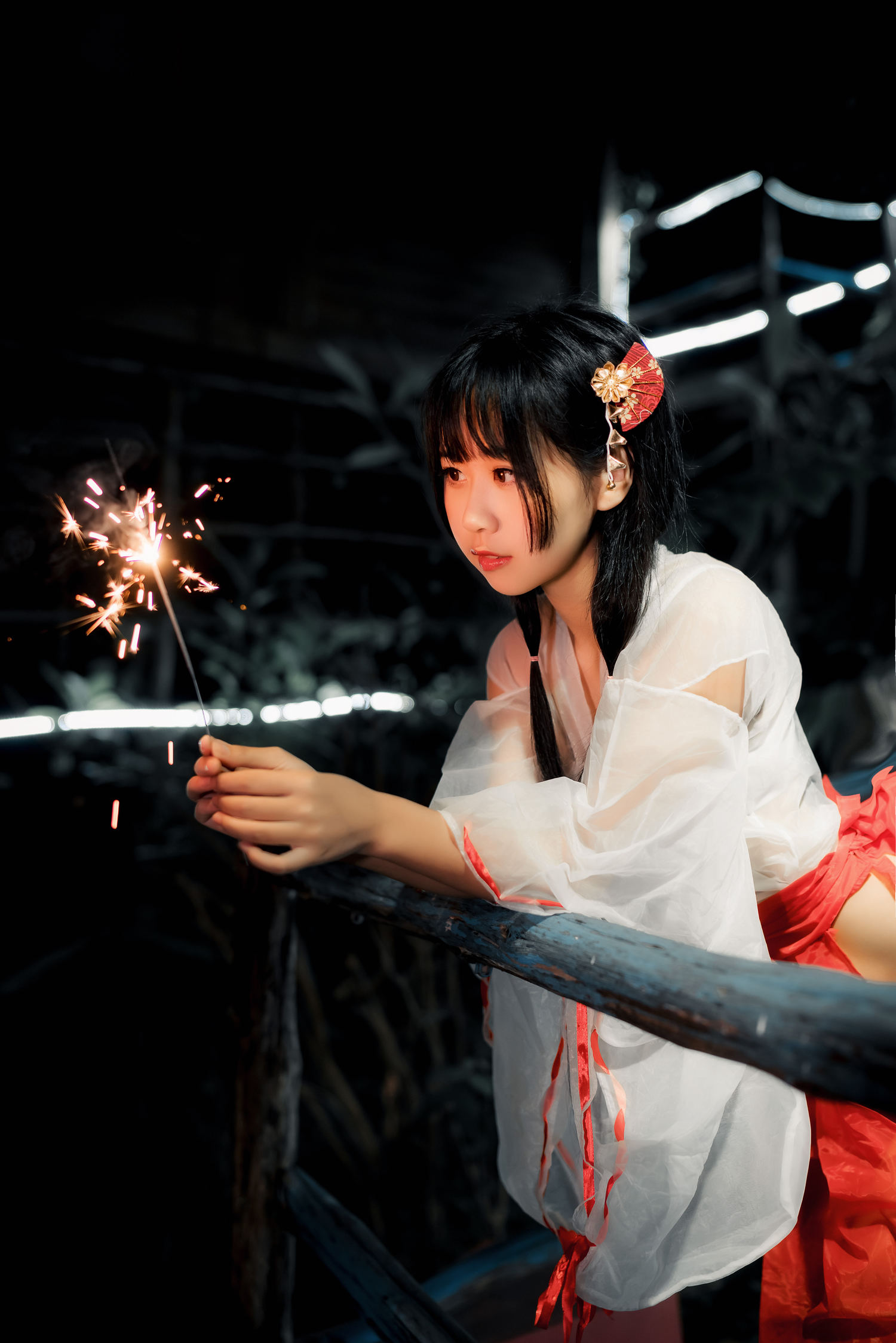 萌芽儿o0 透明巫女 [14P-93MB]