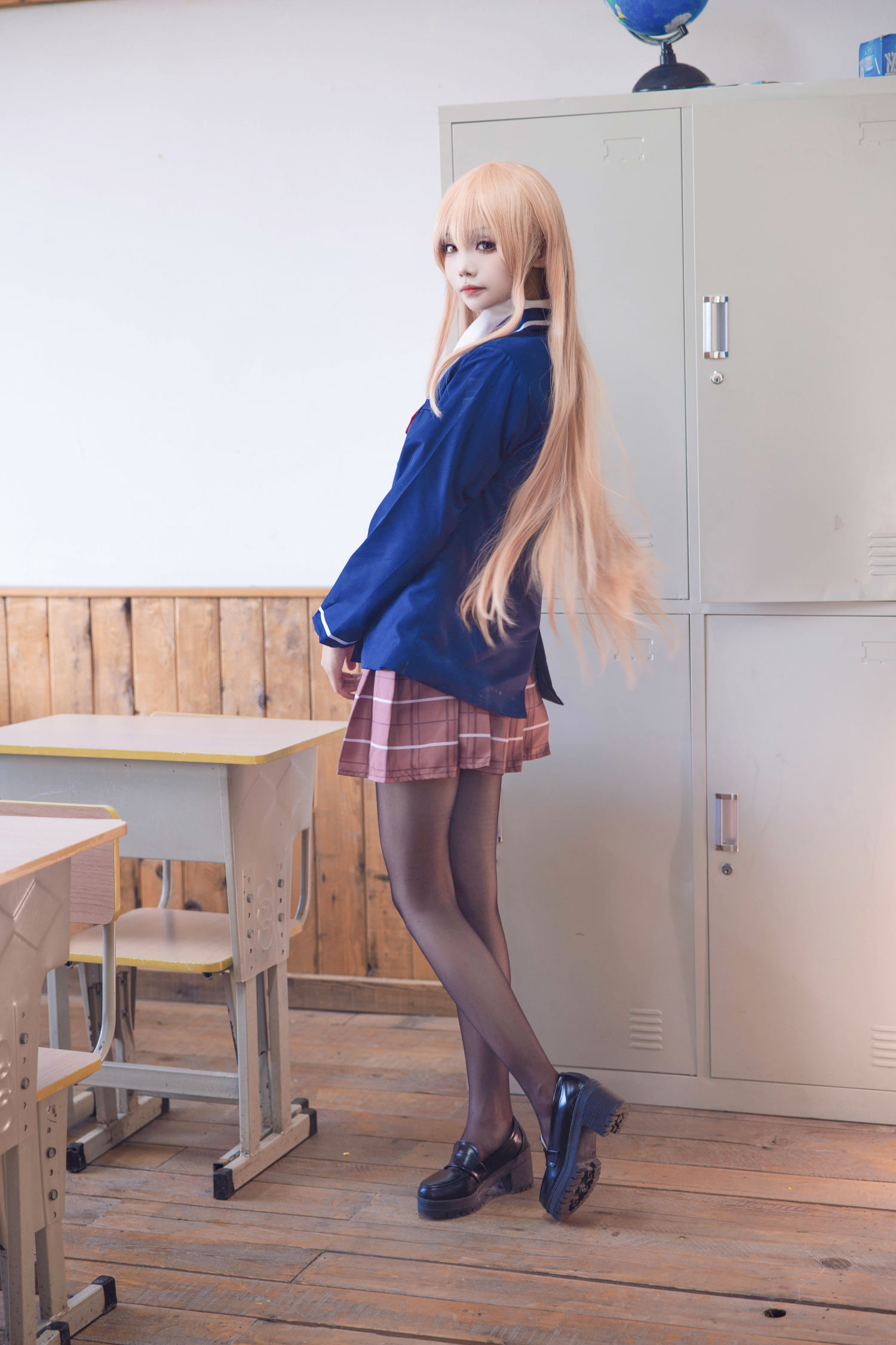 艾西aiwest 邻家天使 椎名真昼 [40P-380MB]