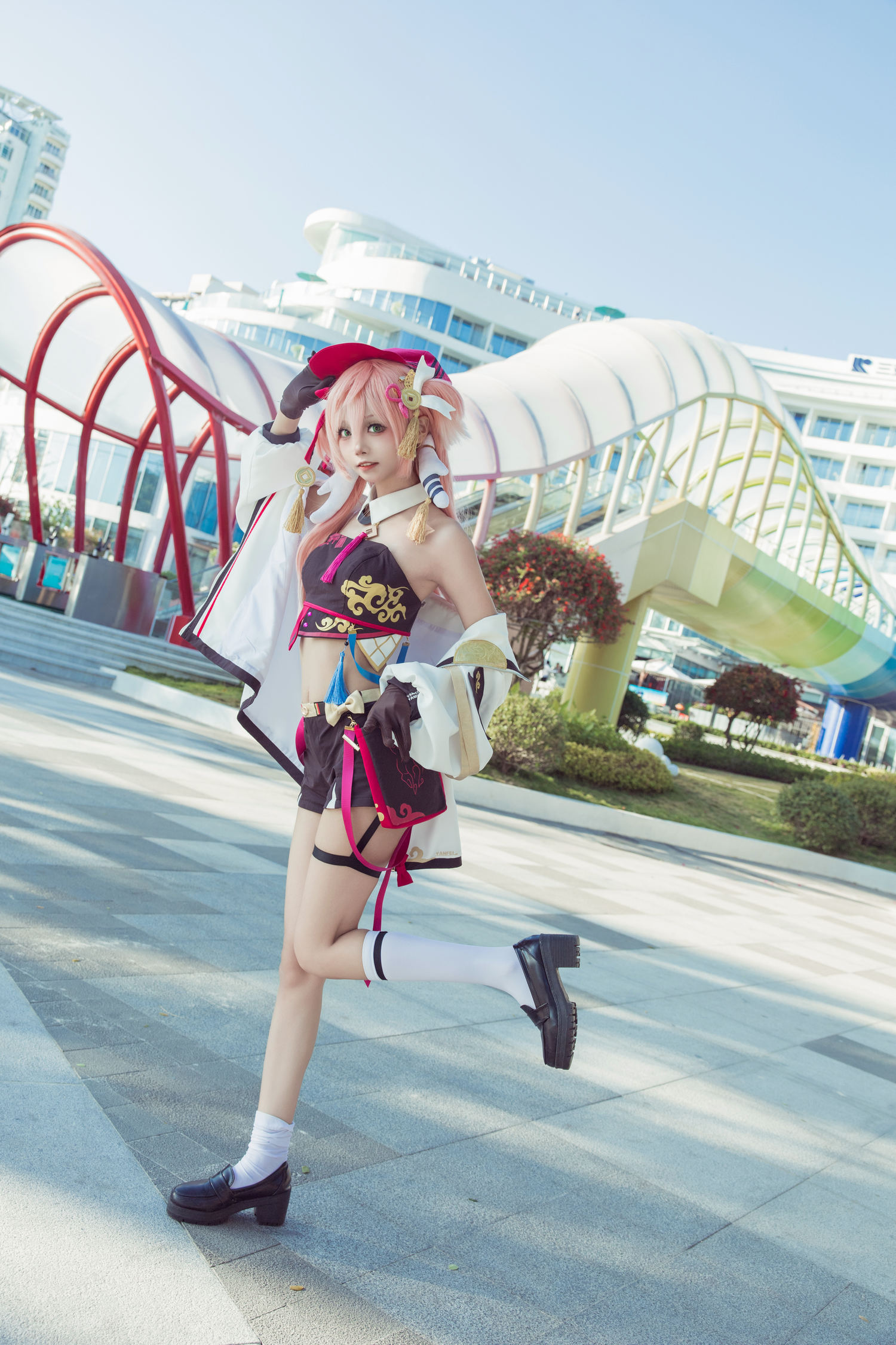 艾西aiwest 原神烟绯 花鸟与情 [29P-371MB]