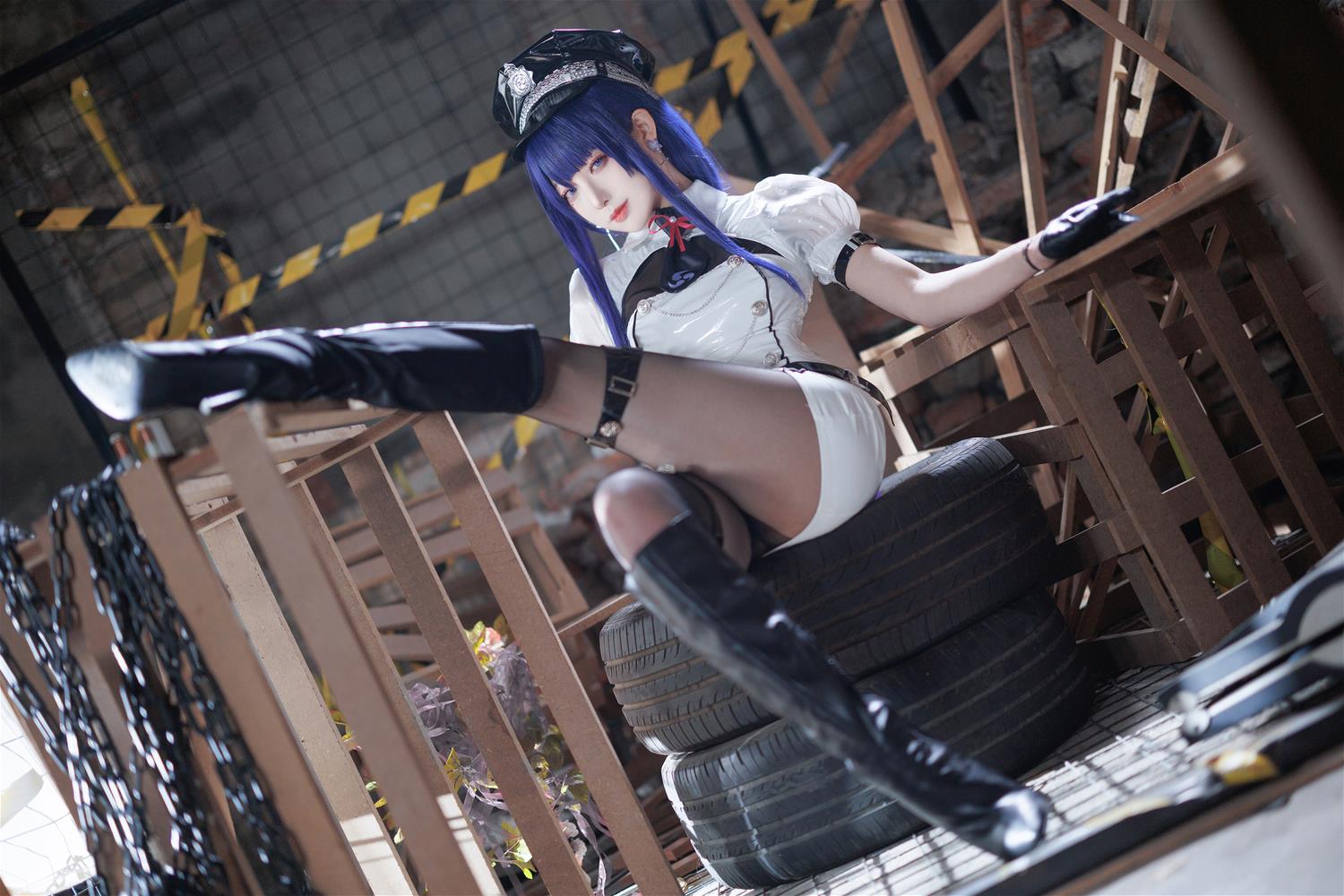 封疆疆 雷电将军女警 [38P-540MB]