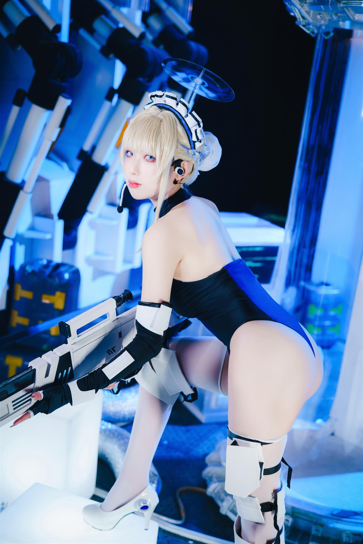 封疆疆 飞鸟马时竞泳 [41P-520MB]