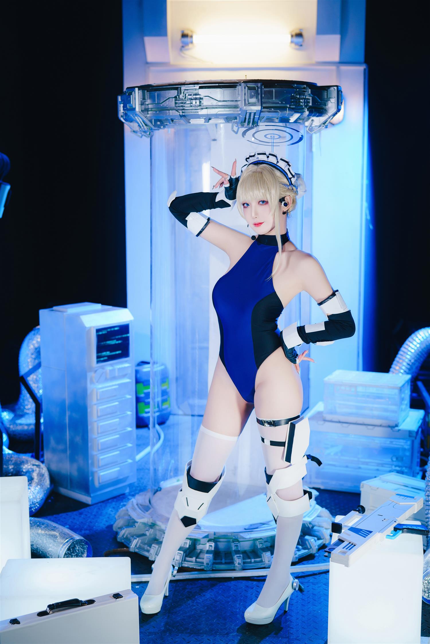 封疆疆 飞鸟马时竞泳 [41P-520MB]