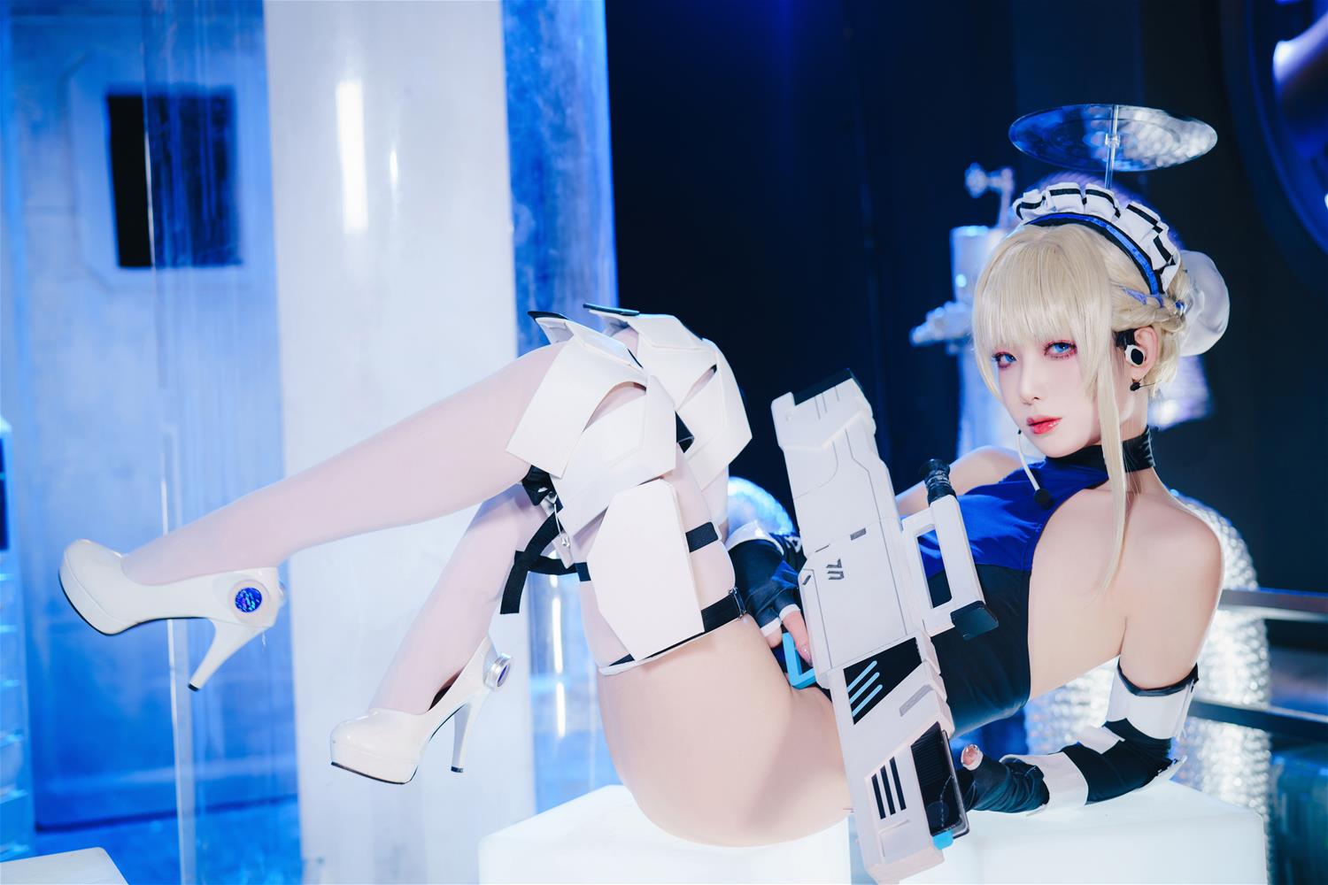 封疆疆 飞鸟马时竞泳 [41P-520MB]